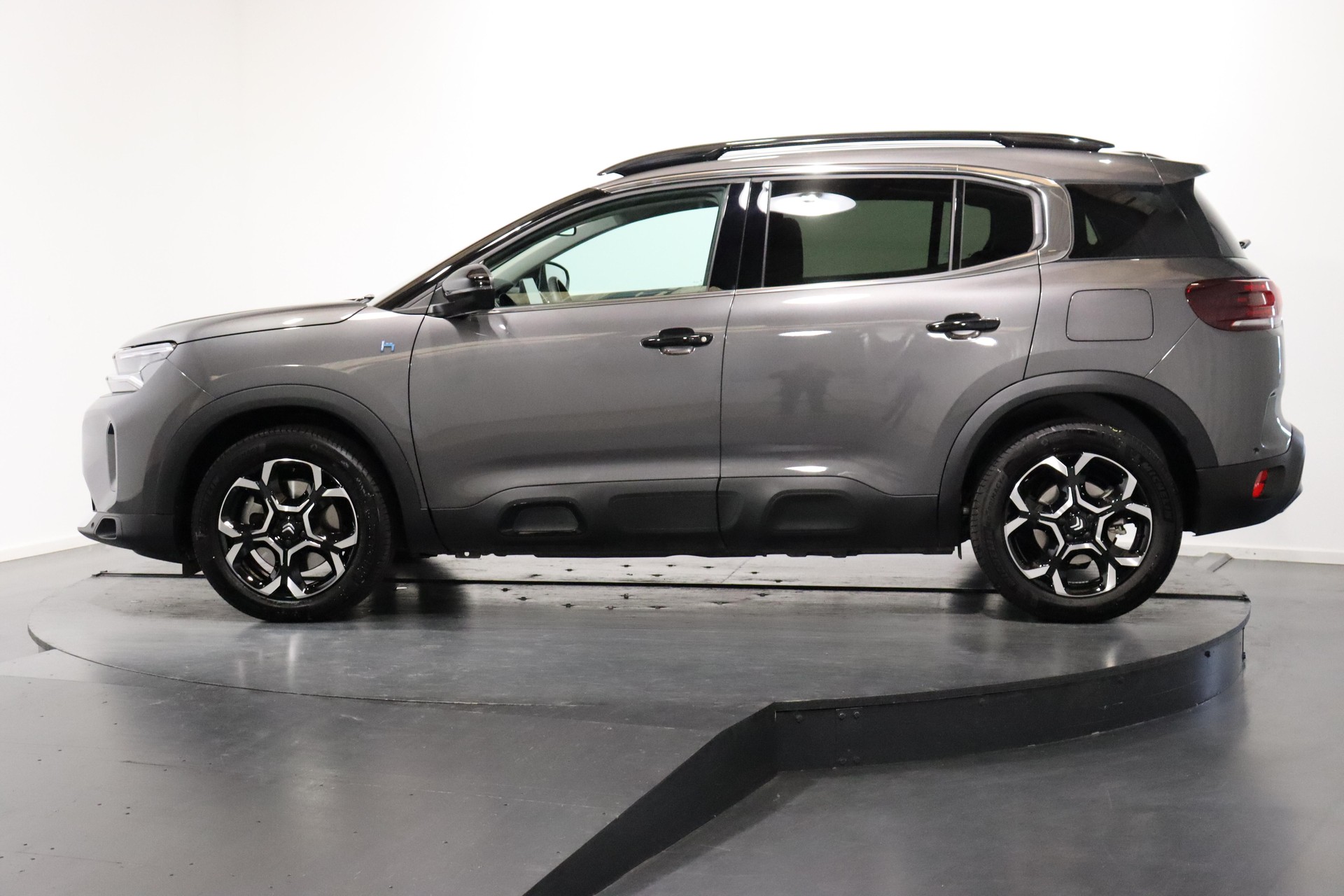 CITROEN C5 Aircross 1.6 Plug-in Hybrid Max-showroom-element-2