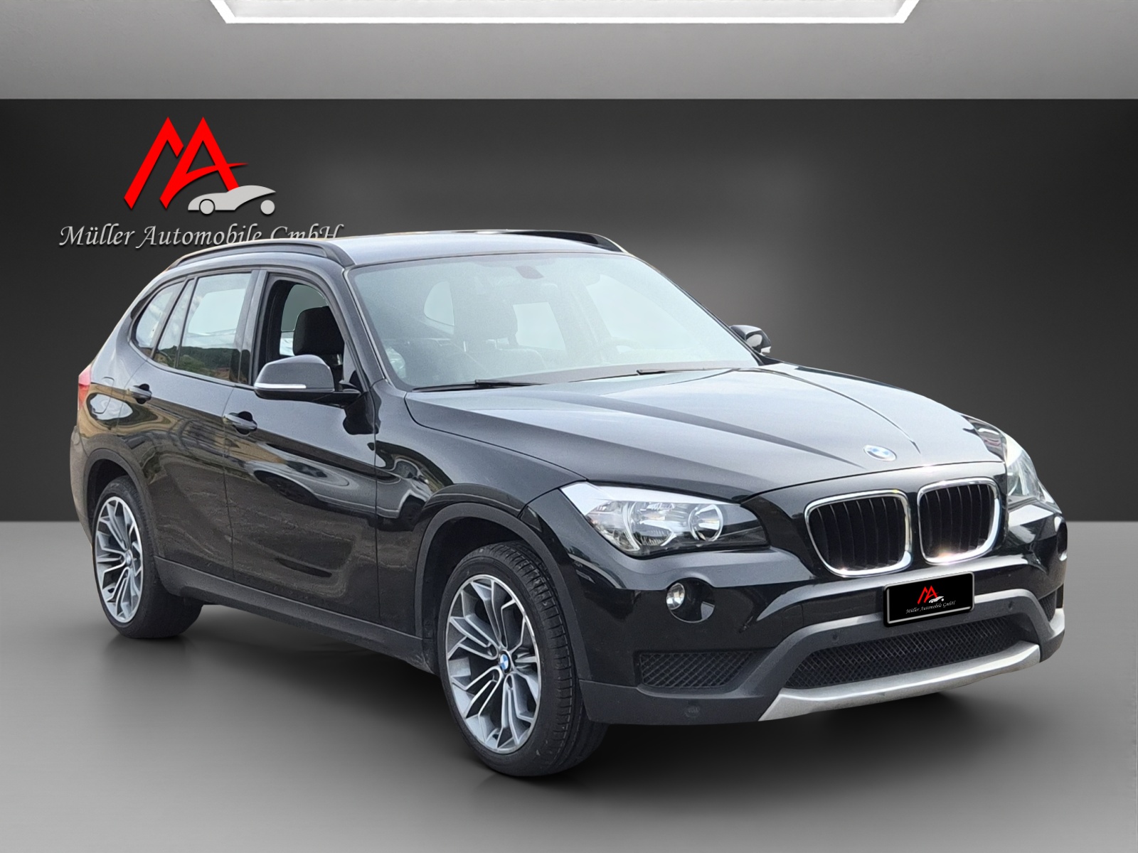 BMW X1 xDrive 20d Sport Line Steptronic-showroom-element-1