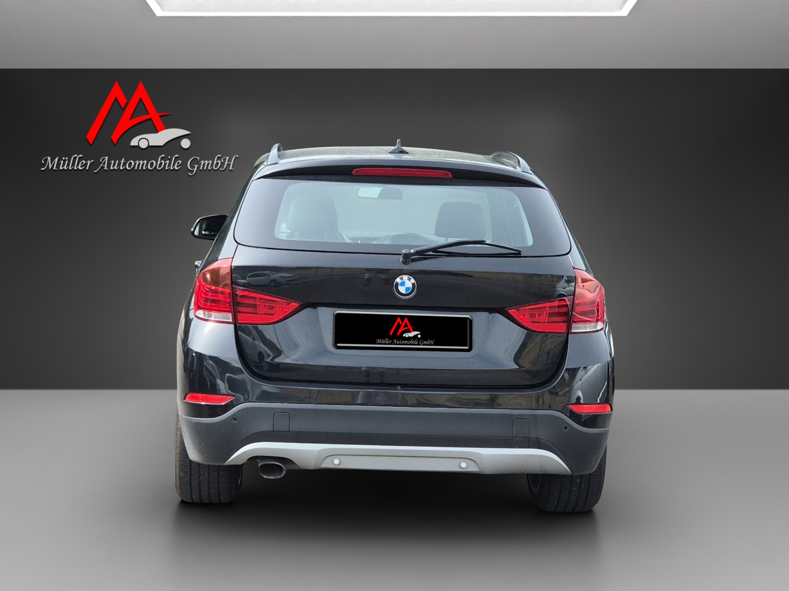 BMW X1 xDrive 20d Sport Line Steptronic-showroom-element-3