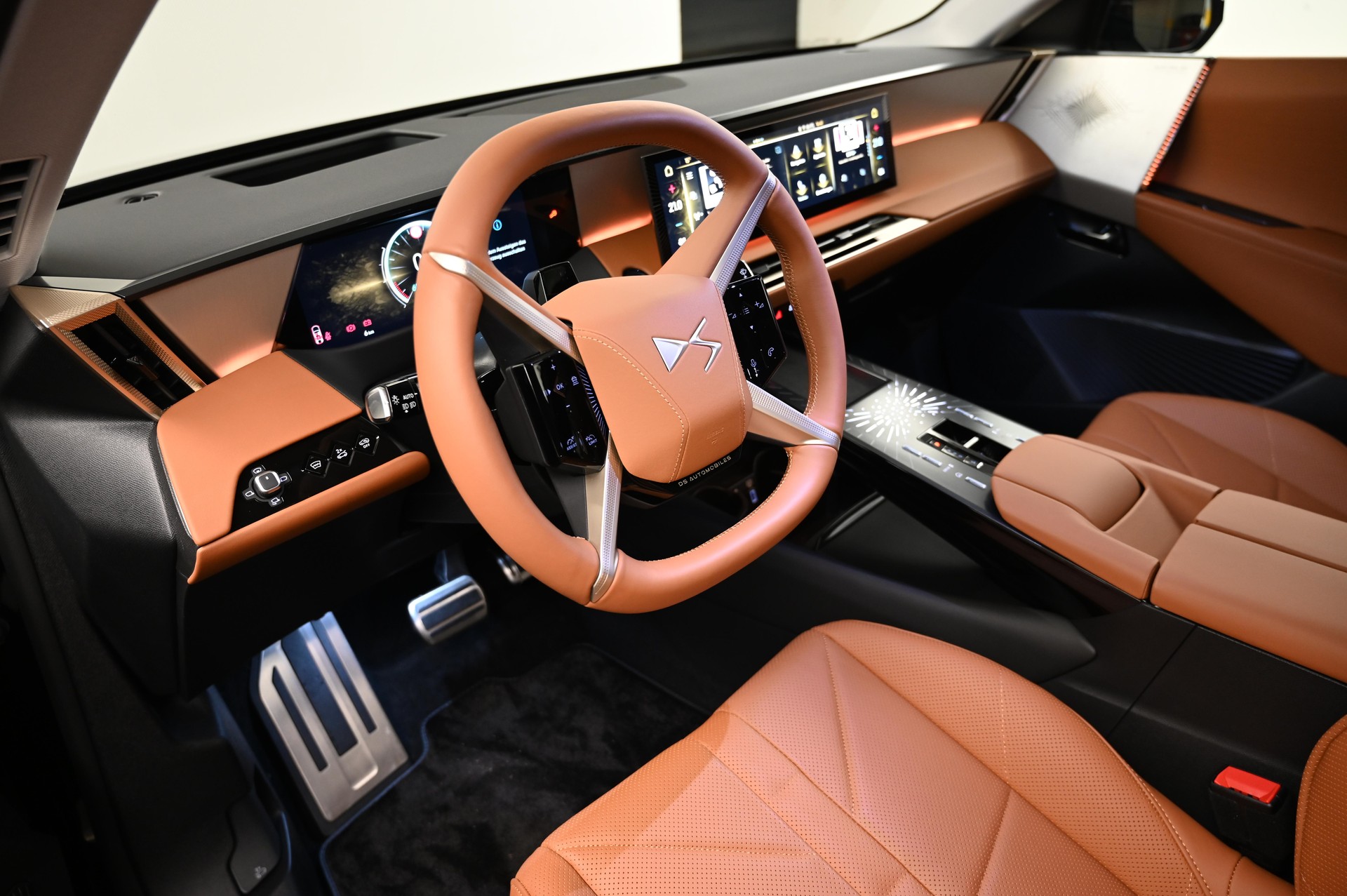 DS AUTOMOBILES No8 E-Tense Étoile 4x4-image-8