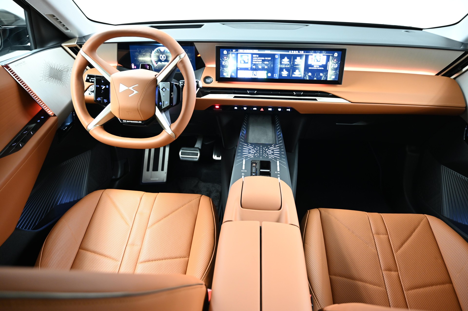 DS AUTOMOBILES No8 E-Tense Étoile 4x4-image-7