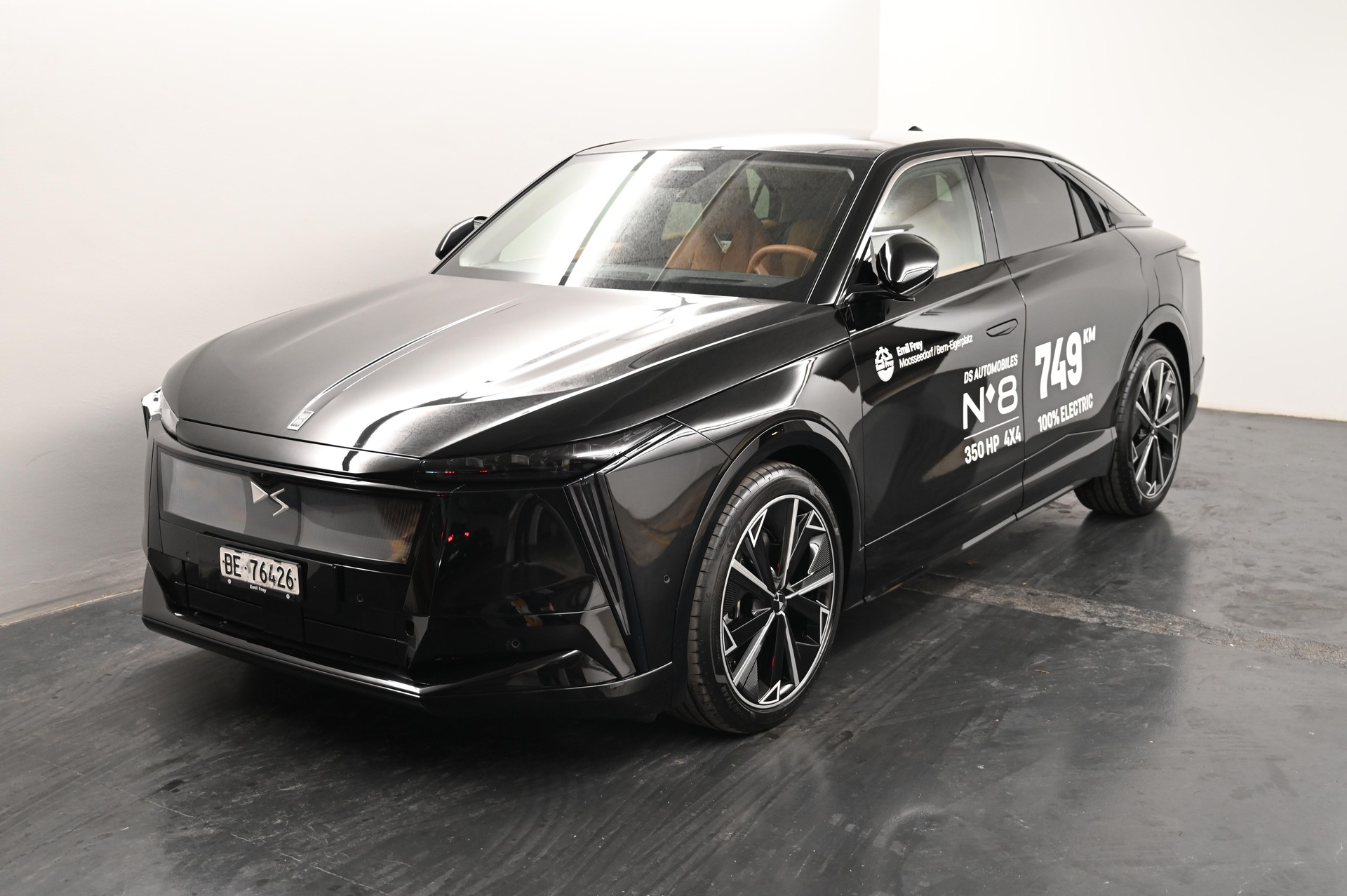 DS AUTOMOBILES No8 E-Tense Étoile 4x4-showroom-element-1