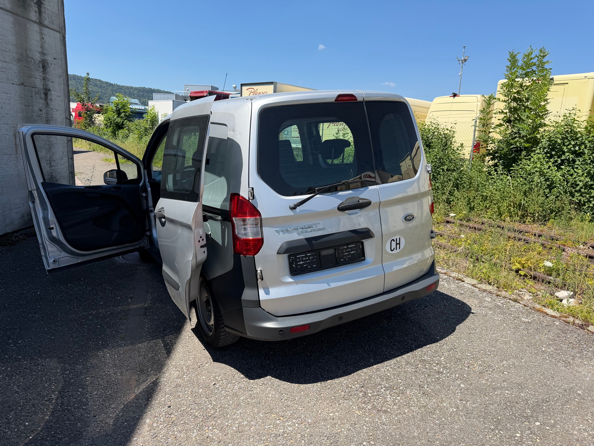 FORD Transit Courier Combi 1.0 EcoBoost Ambiente-image-2