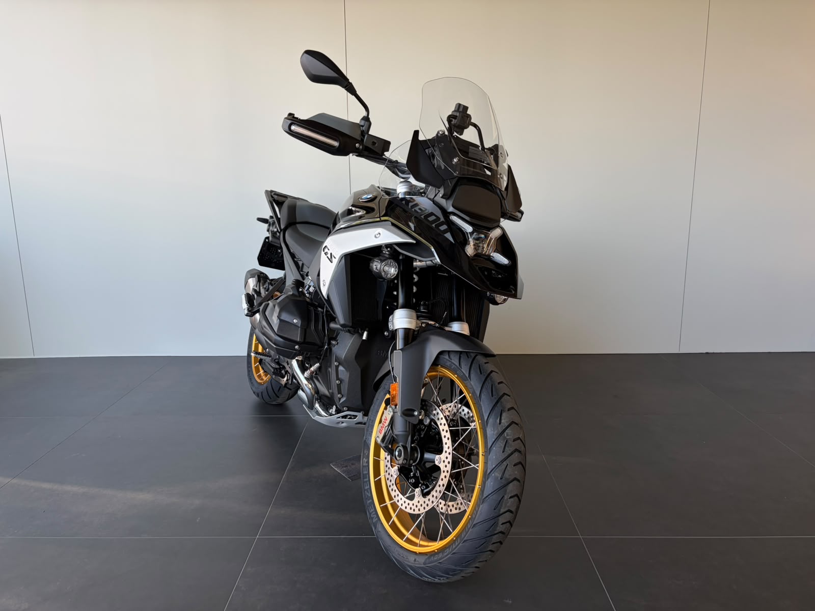 BMW R 1300 GS - mit 2.94%-Leasing ab 279.-/Monat möglich*-showroom-element-3
