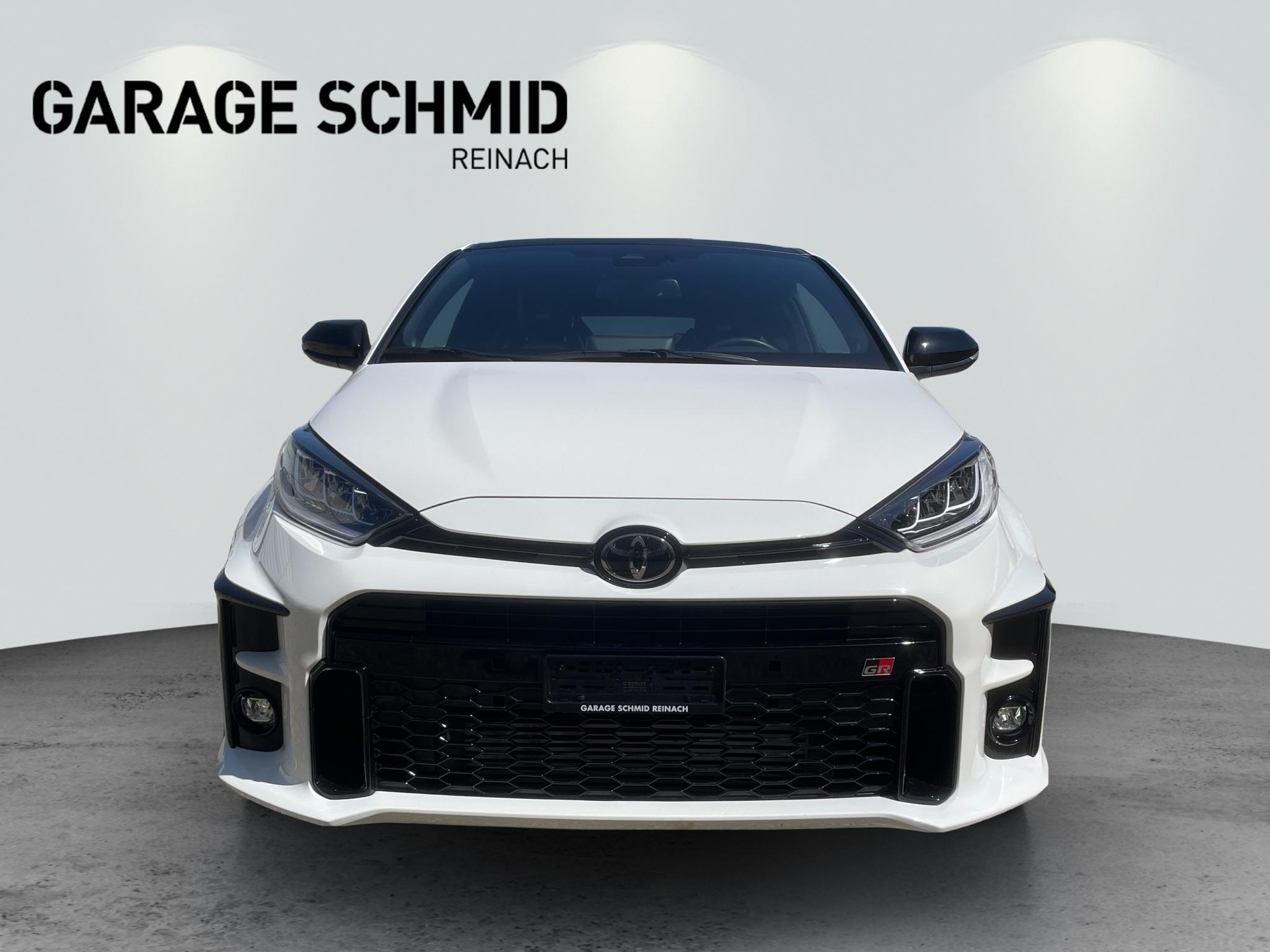 TOYOTA GR Yaris 1.6 Turbo Sport 4x4-showroom-element-1