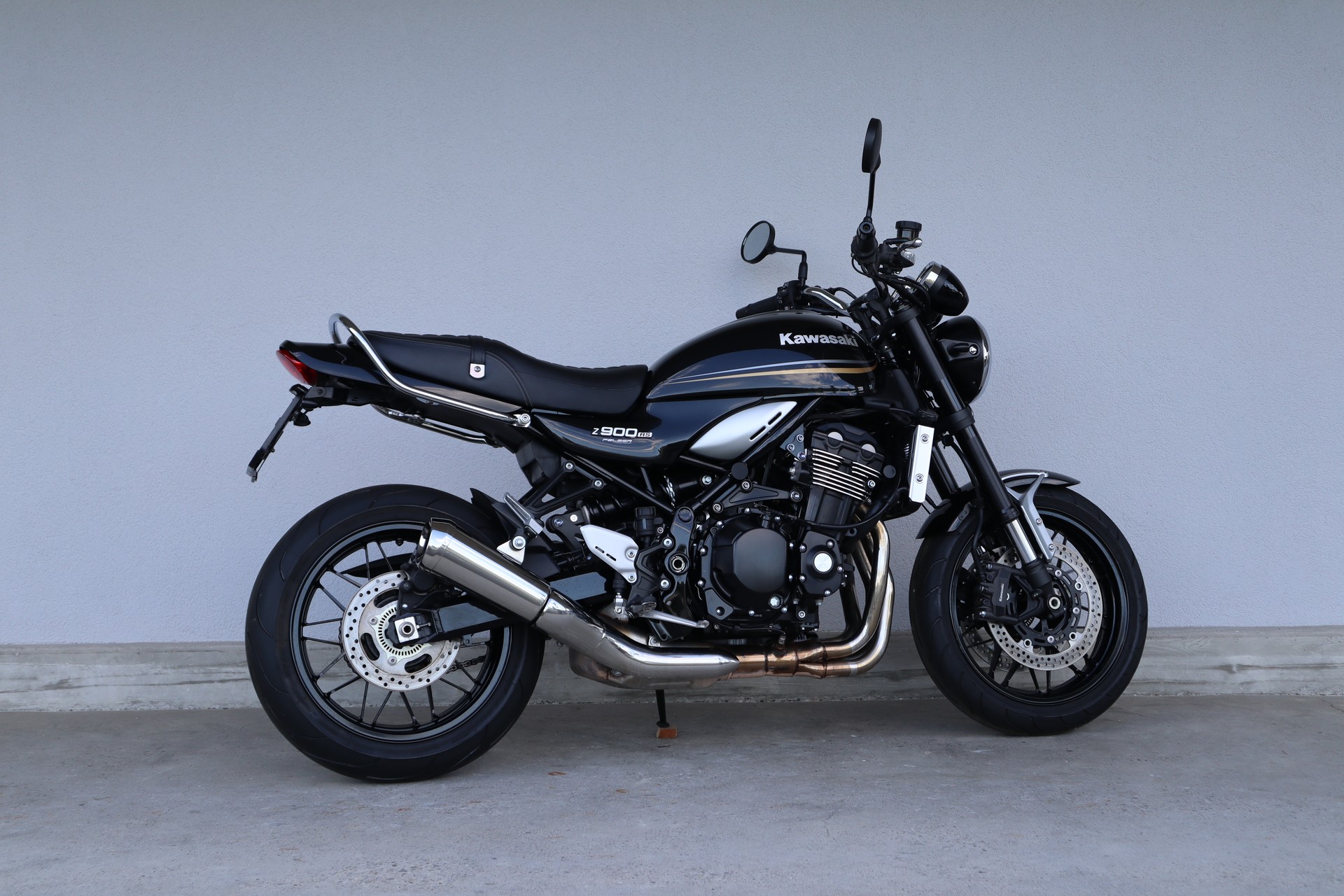 KAWASAKI Z 900 RS-image-2