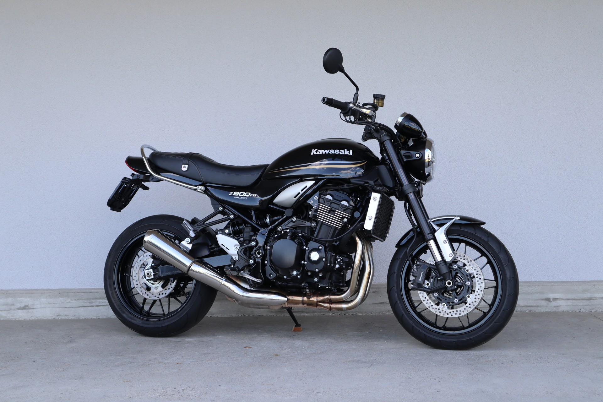 KAWASAKI Z 900 RS-image-1