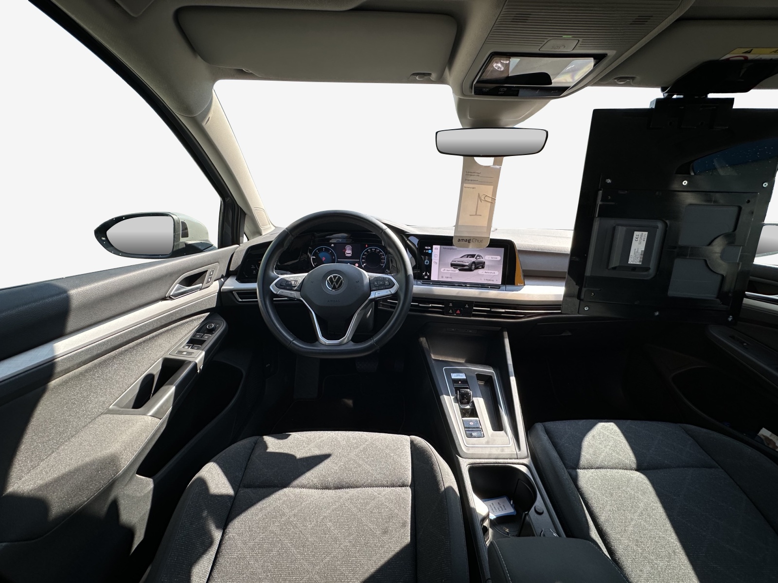 VW Golf 2.0 TDI Life DSG 4Motion-image-8