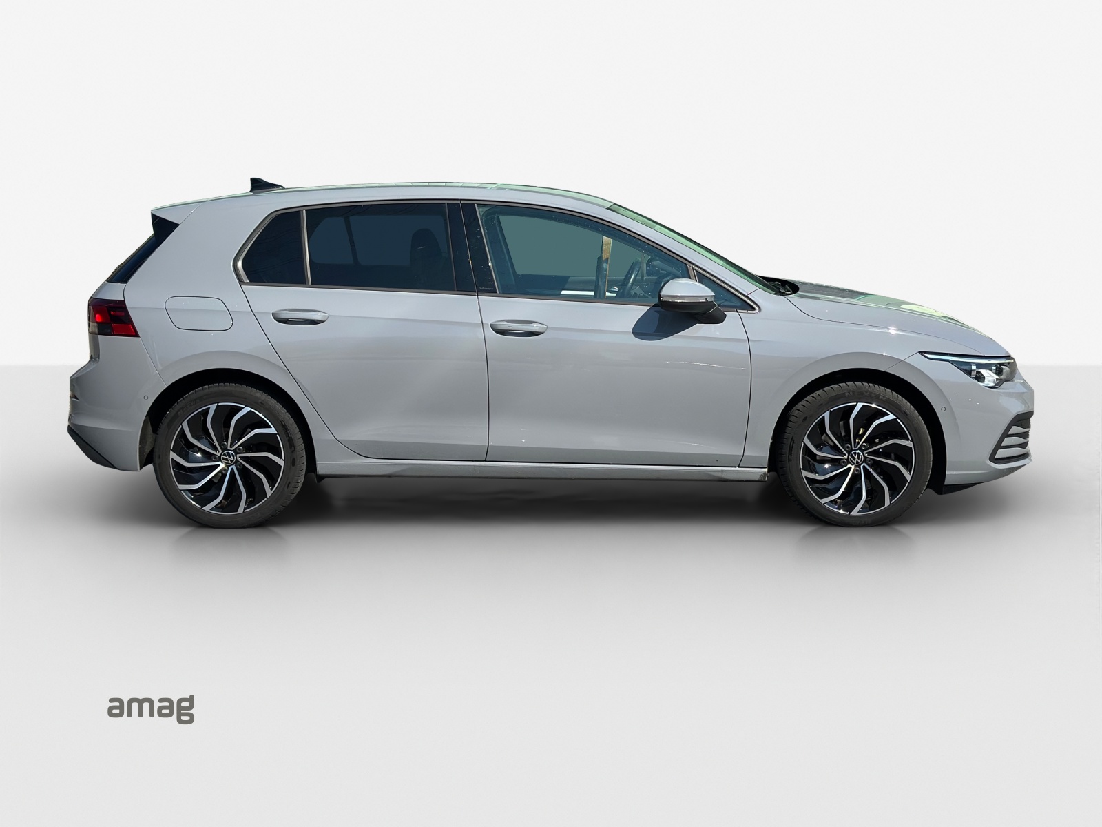 VW Golf 2.0 TDI Life DSG 4Motion-image-15