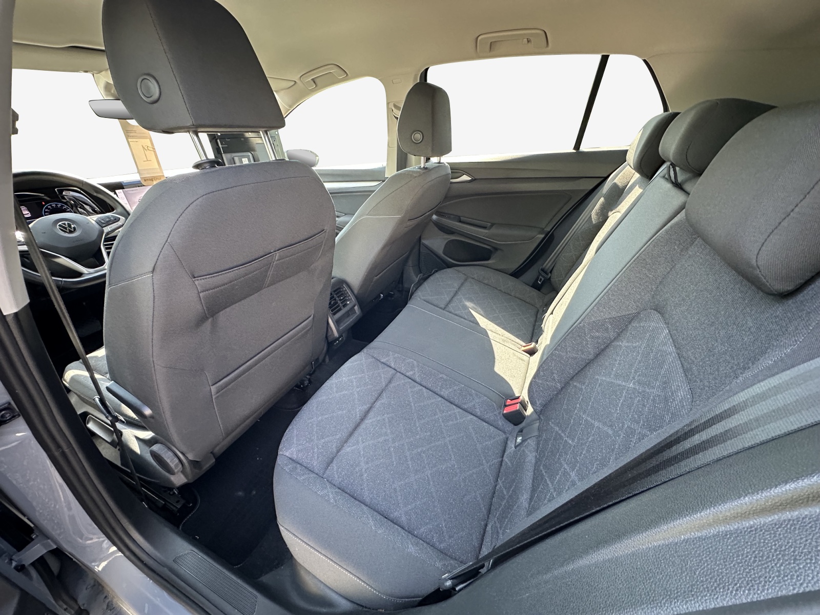 VW Golf 2.0 TDI Life DSG 4Motion-image-11