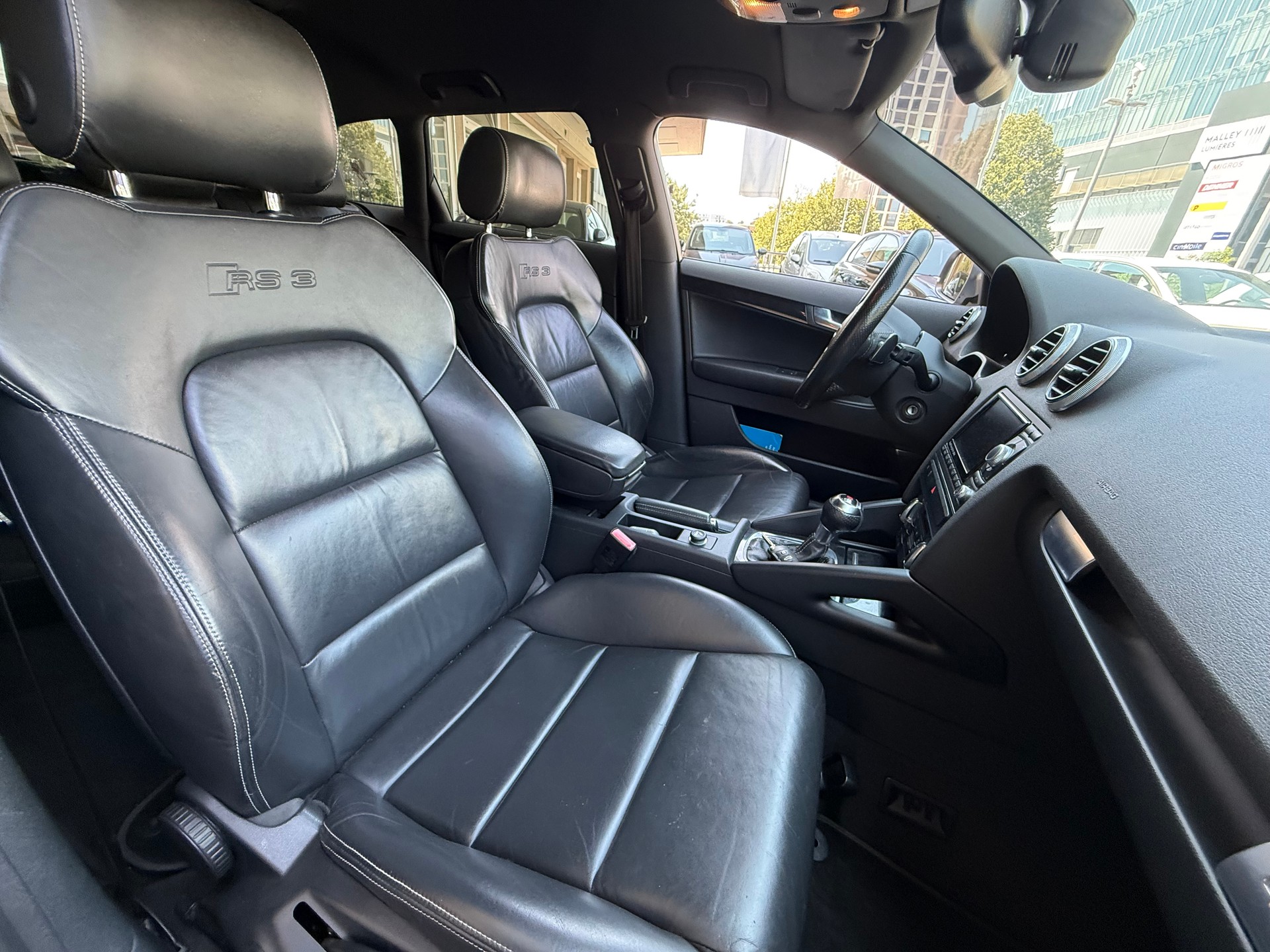 AUDI RS3 Sportback 2.5 TFSI quattro S-tronic-image-5