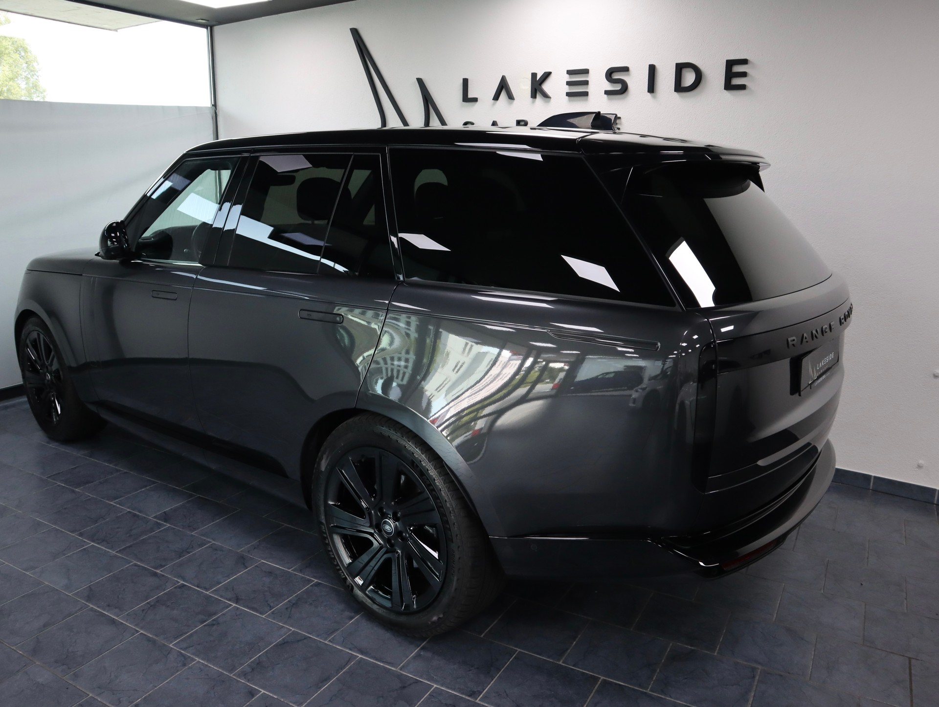 LAND ROVER Range Rover D350 3.0D I6 MHEV HSE Automatic-image-5