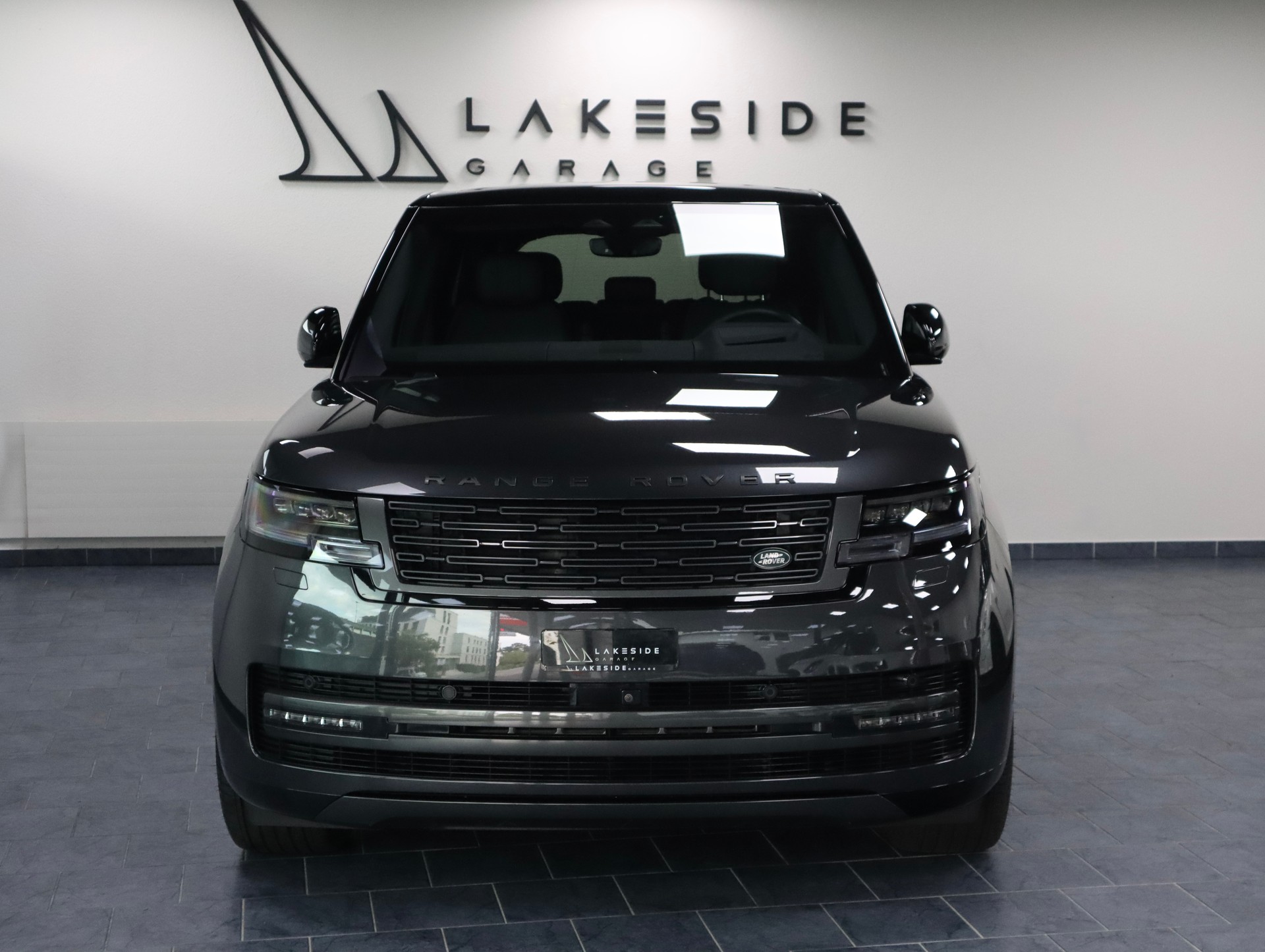 LAND ROVER Range Rover D350 3.0D I6 MHEV HSE Automatic-showroom-element-1