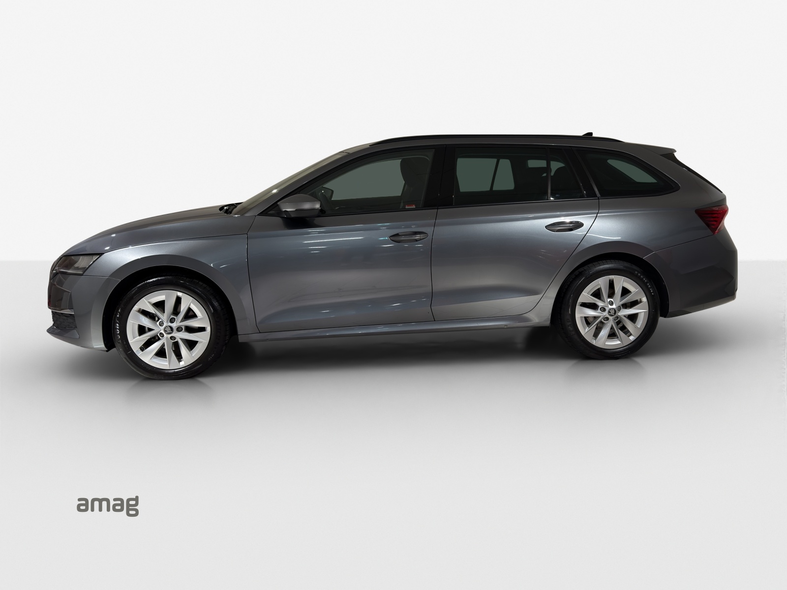 SKODA Octavia Combi 1.5 TSI mHEV DSG Dynamic-showroom-element-1