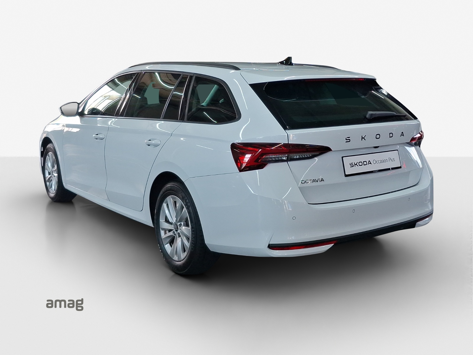 SKODA Octavia Combi 1.5 TSI mHEV DSG Dynamic-showroom-element-2