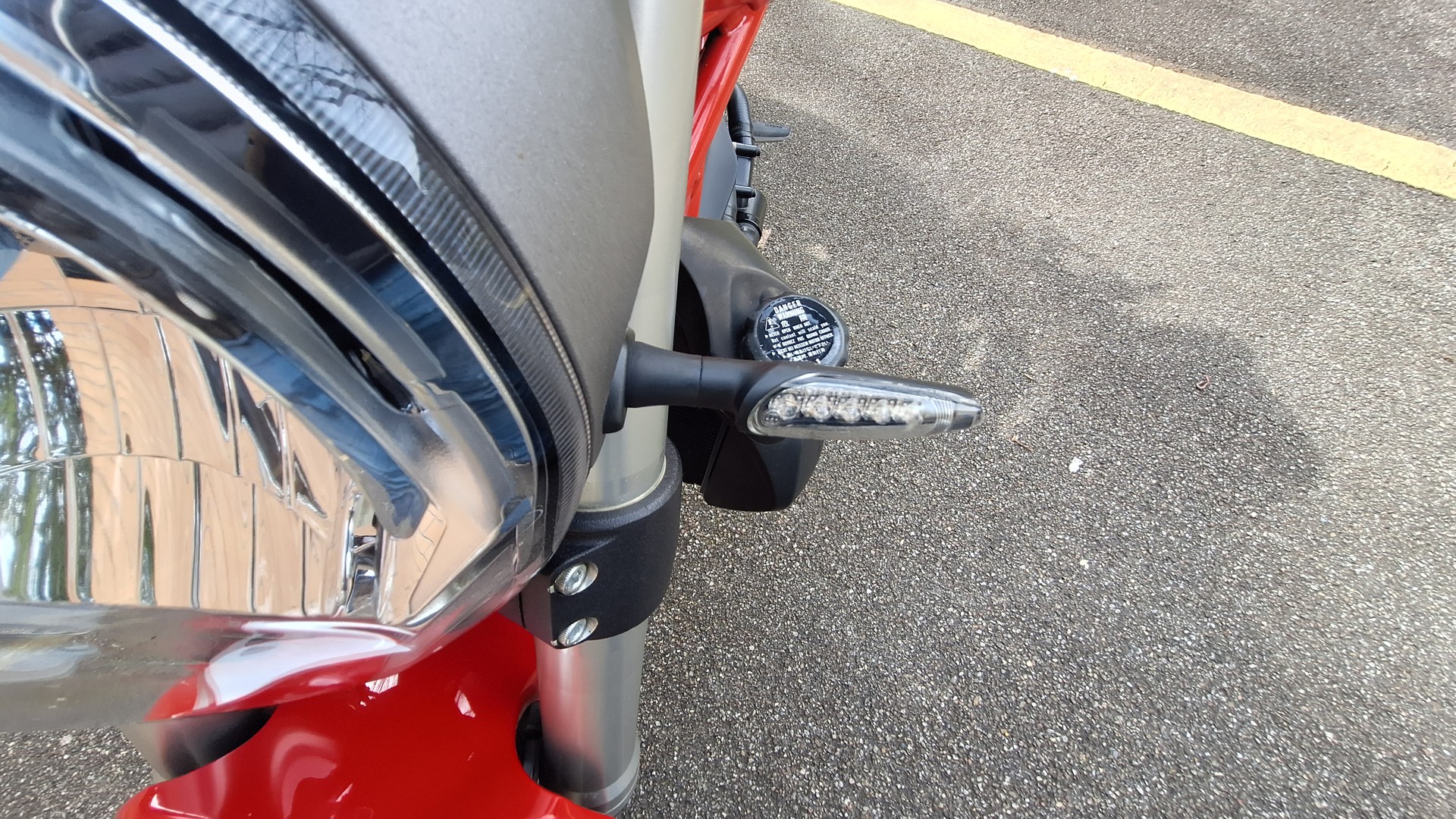 DUCATI Monster 821-image-7
