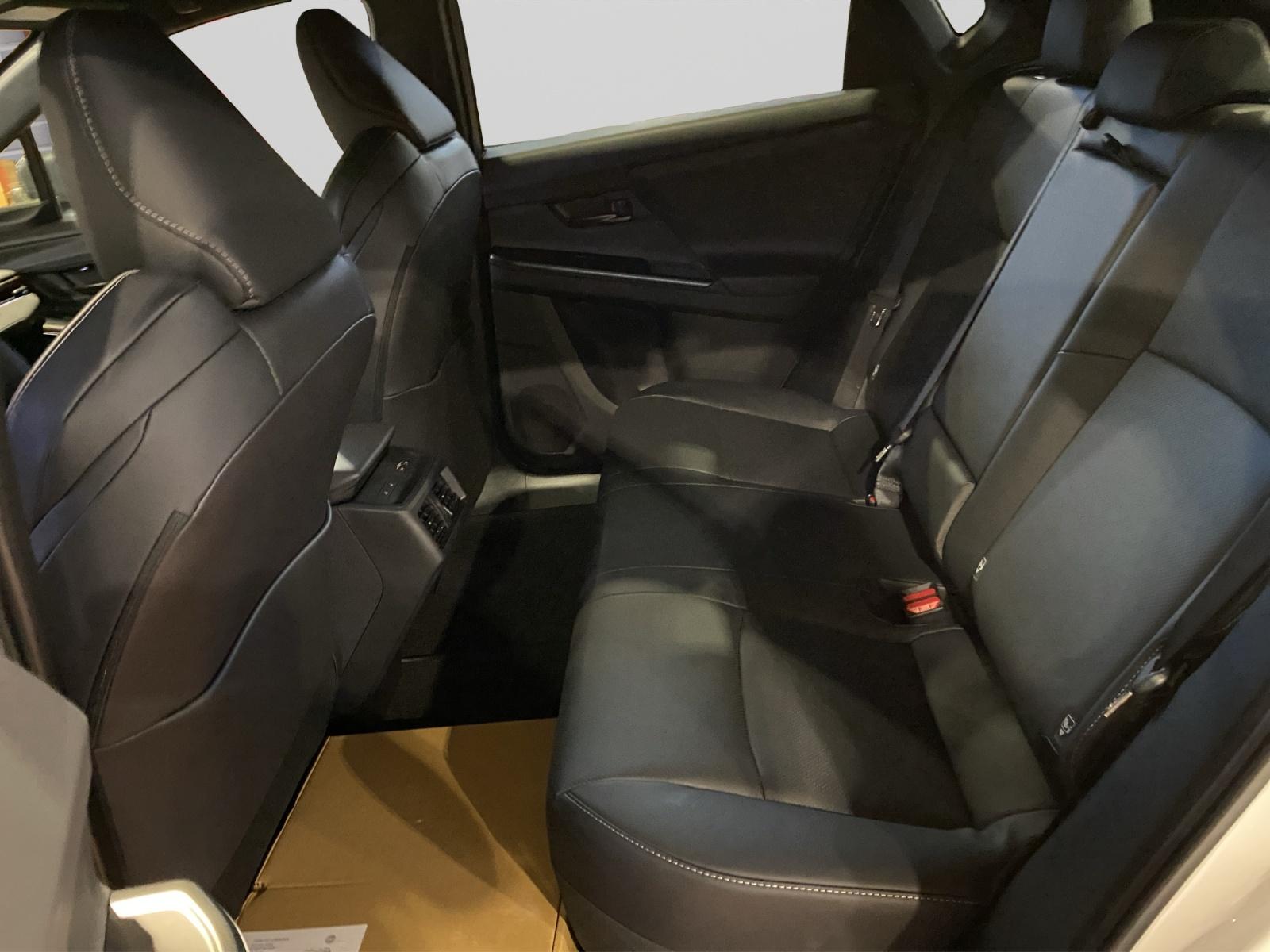 TOYOTA bZ4X Premium AWD-image-8