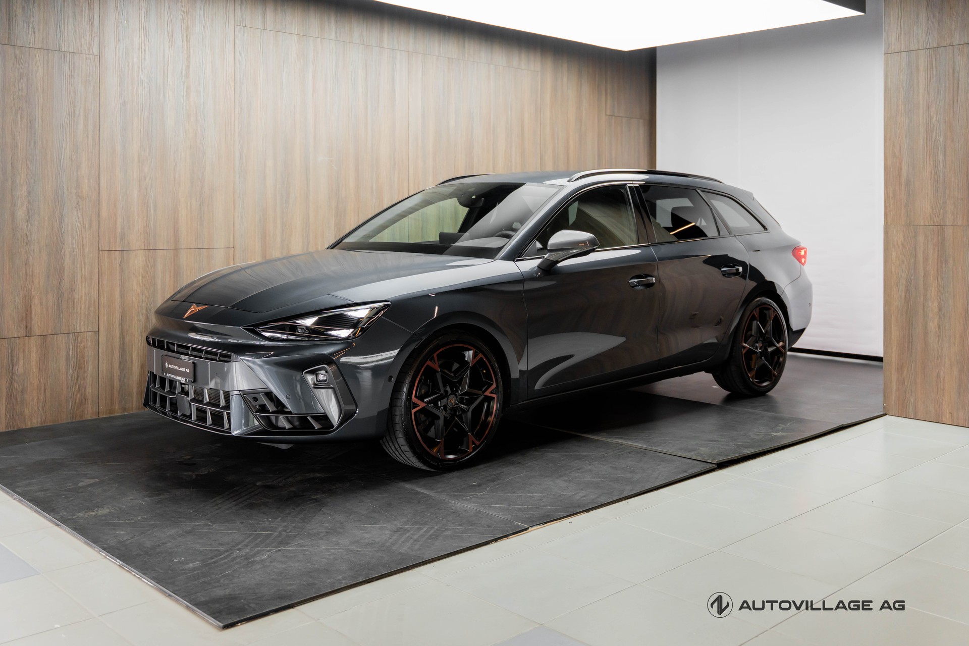 CUPRA LEON ST 2.0 TSI VZ DSG 4Drive