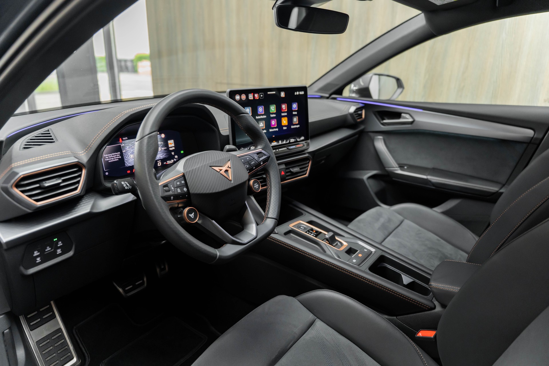 CUPRA LEON ST 2.0 TSI VZ DSG 4Drive-showroom-element-3