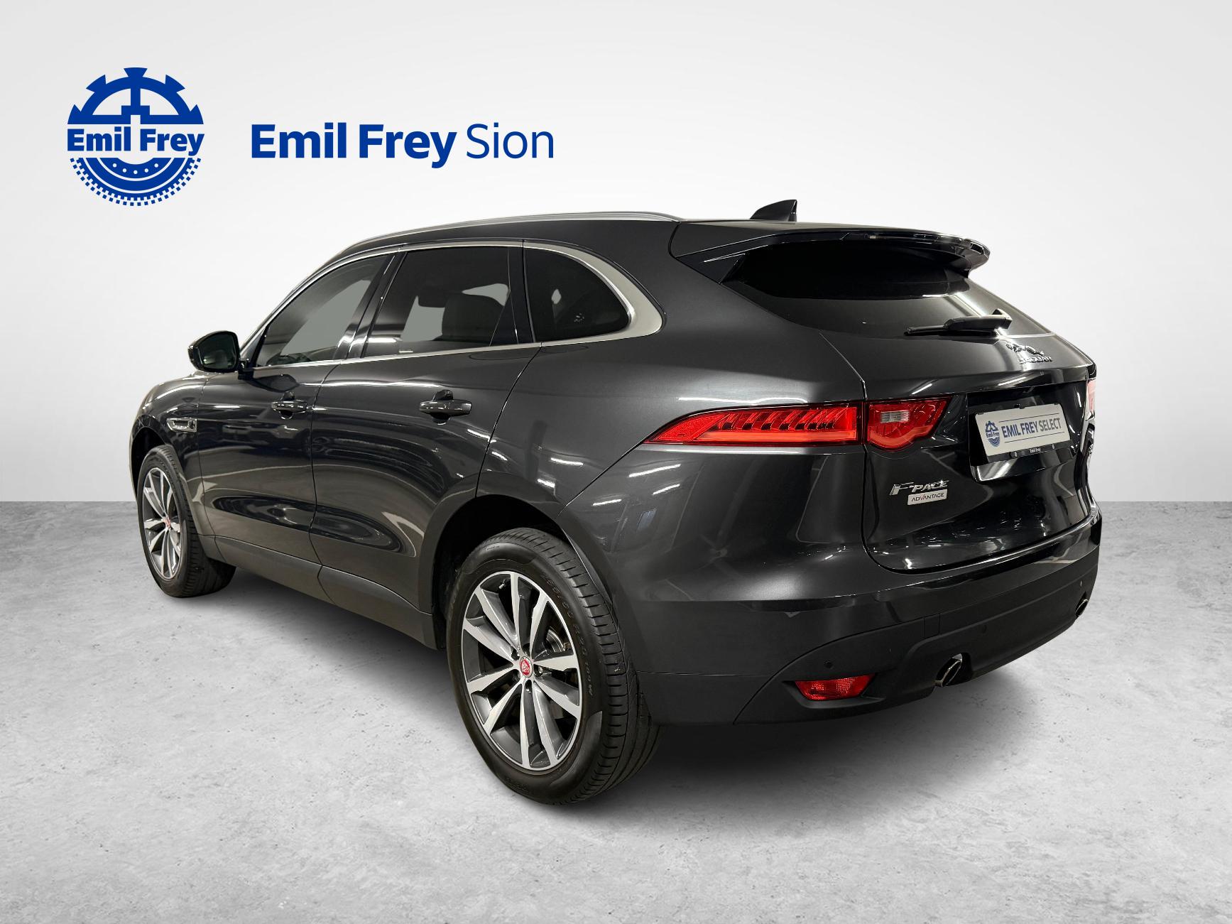 JAGUAR F-Pace 2.0 T 250 Advantage AWD-showroom-element-3
