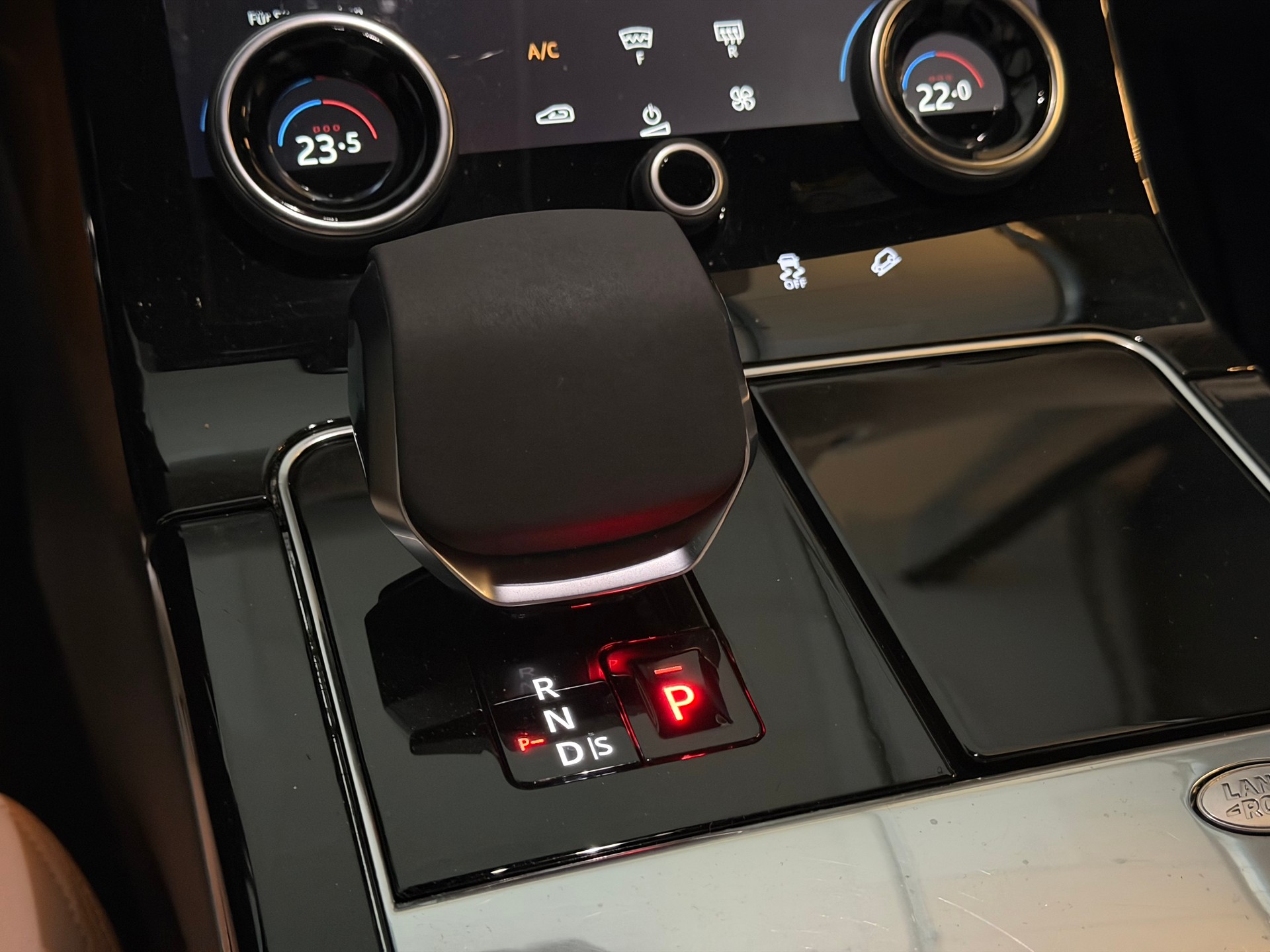 LAND ROVER Range Rover Velar R-Dynamic P 250 S Automatic-image-20
