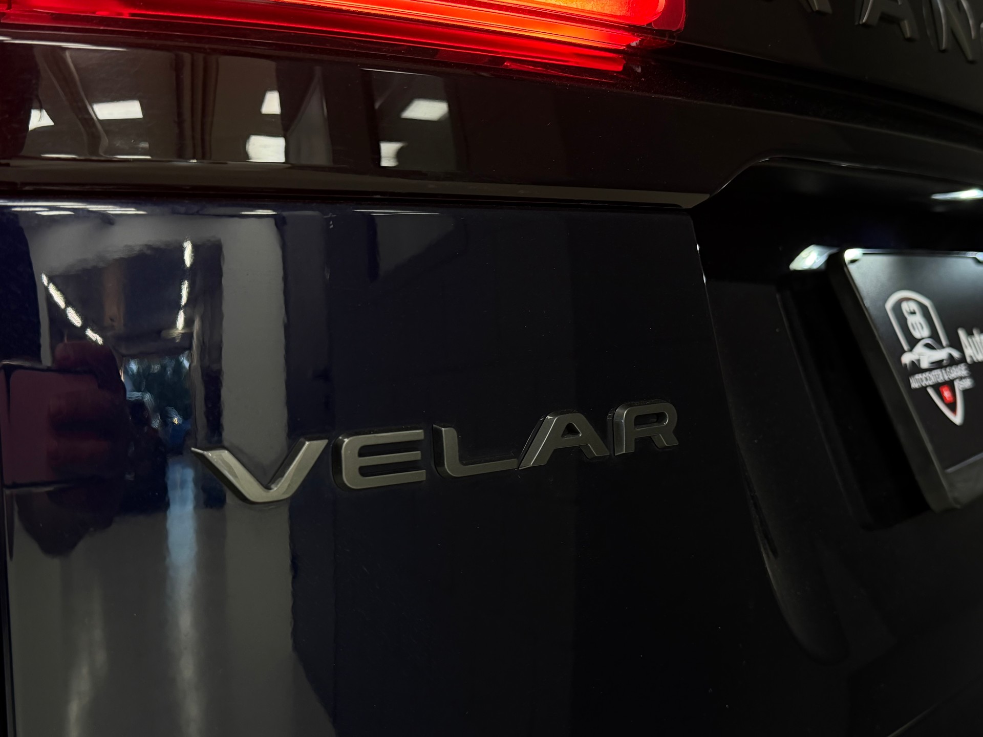 LAND ROVER Range Rover Velar R-Dynamic P 250 S Automatic-image-7