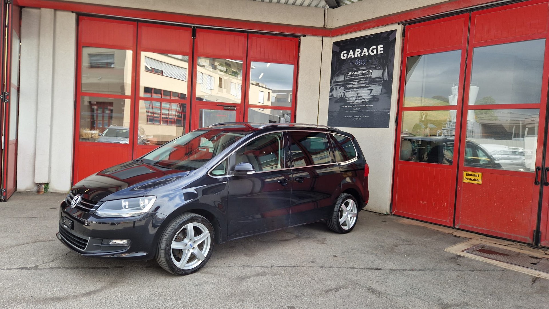 VW Sharan 2.0 TDI BlueMotion Technology Comfortline-showroom-element-1