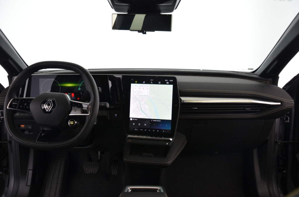 RENAULT Megane E-Tech EV60 *ICONIC*-image-11