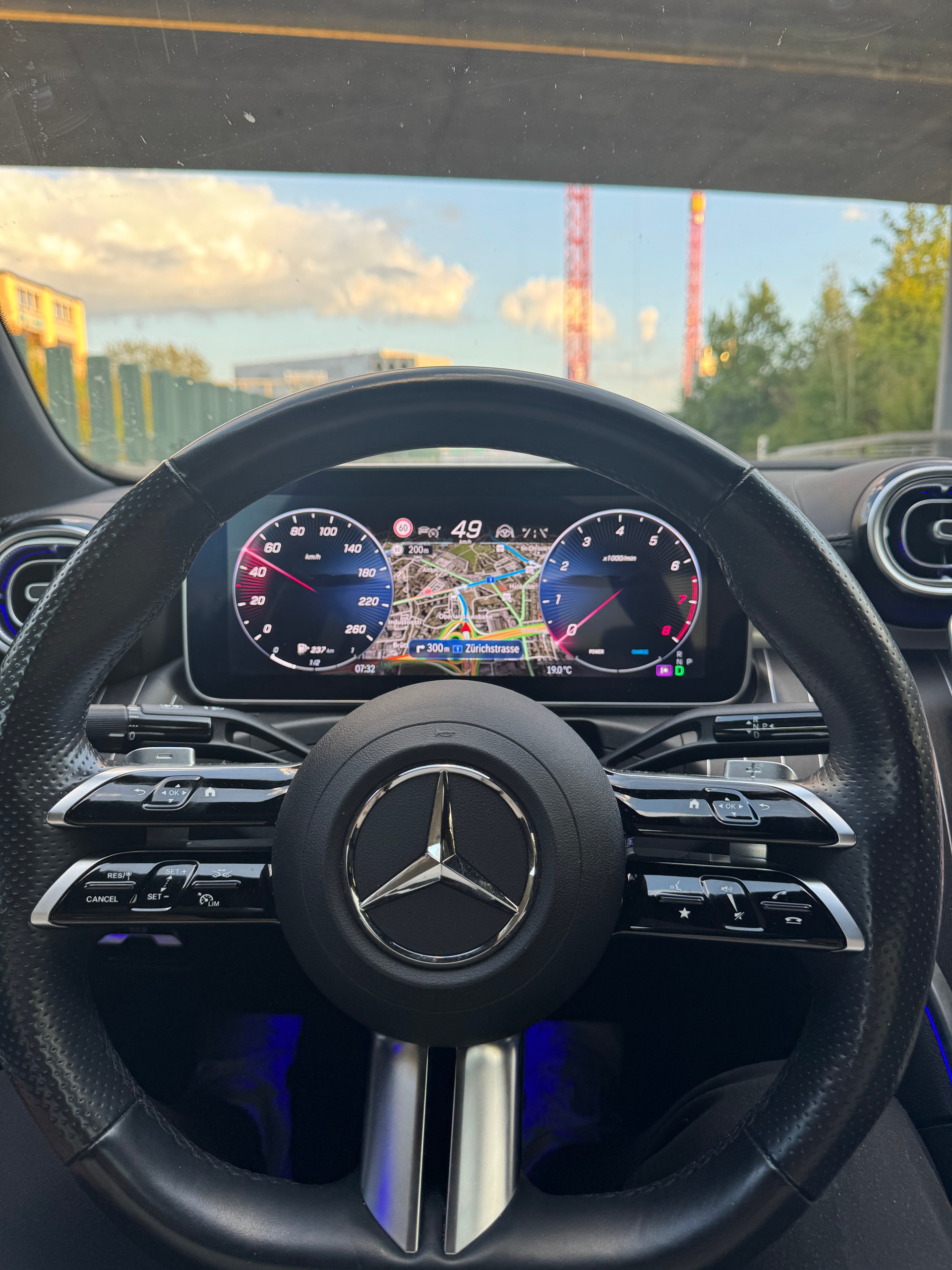 MERCEDES-BENZ C 300 AMG Line 4matic-image-7
