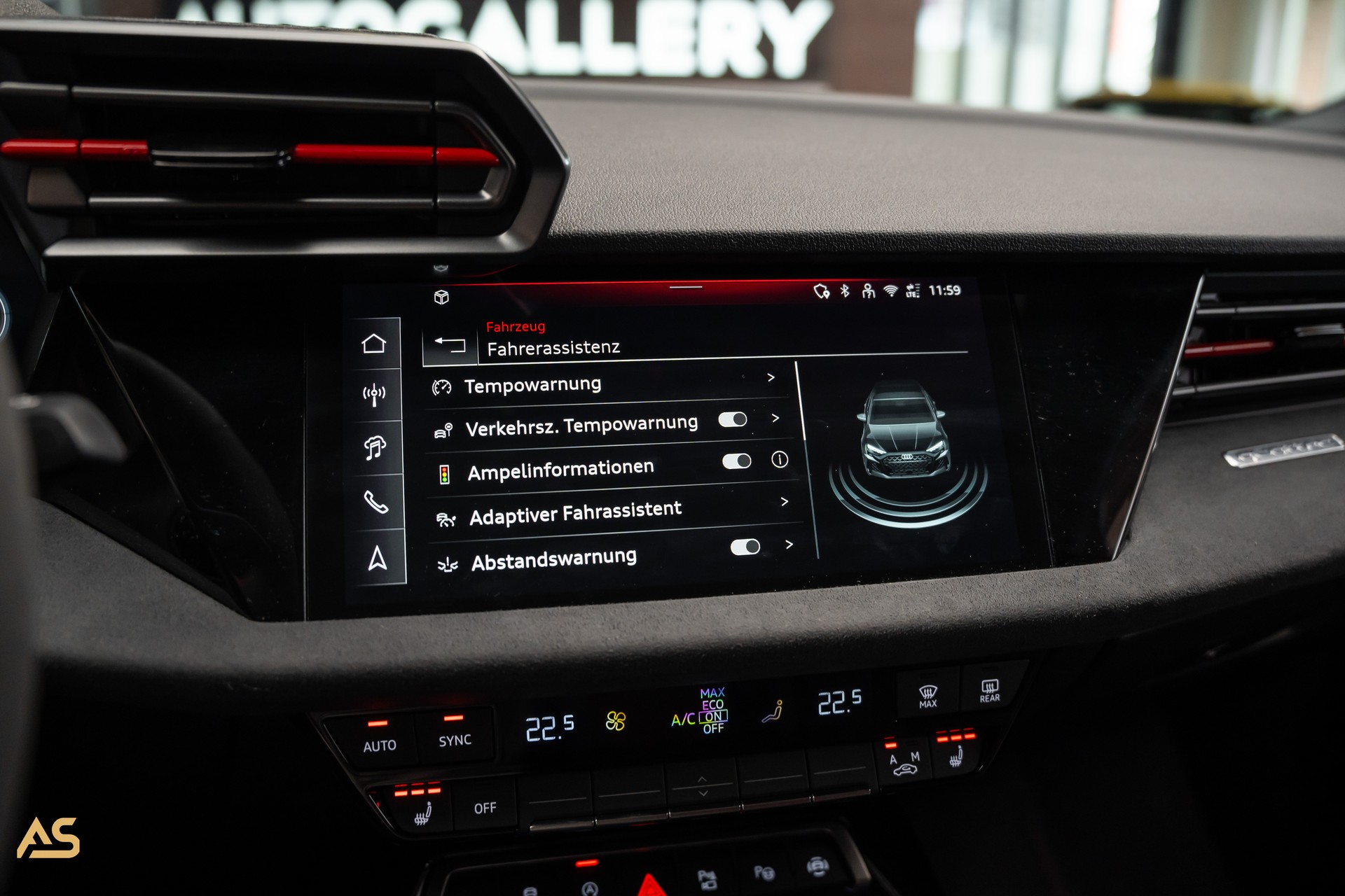 AUDI RS3 Sportback 2.5 TSI Facelift *PROGRESSIVE RED* TRAUM | R8-SCHALENSITZE | PANORAMA | CARBON | WERKSGARANTIE-image-27