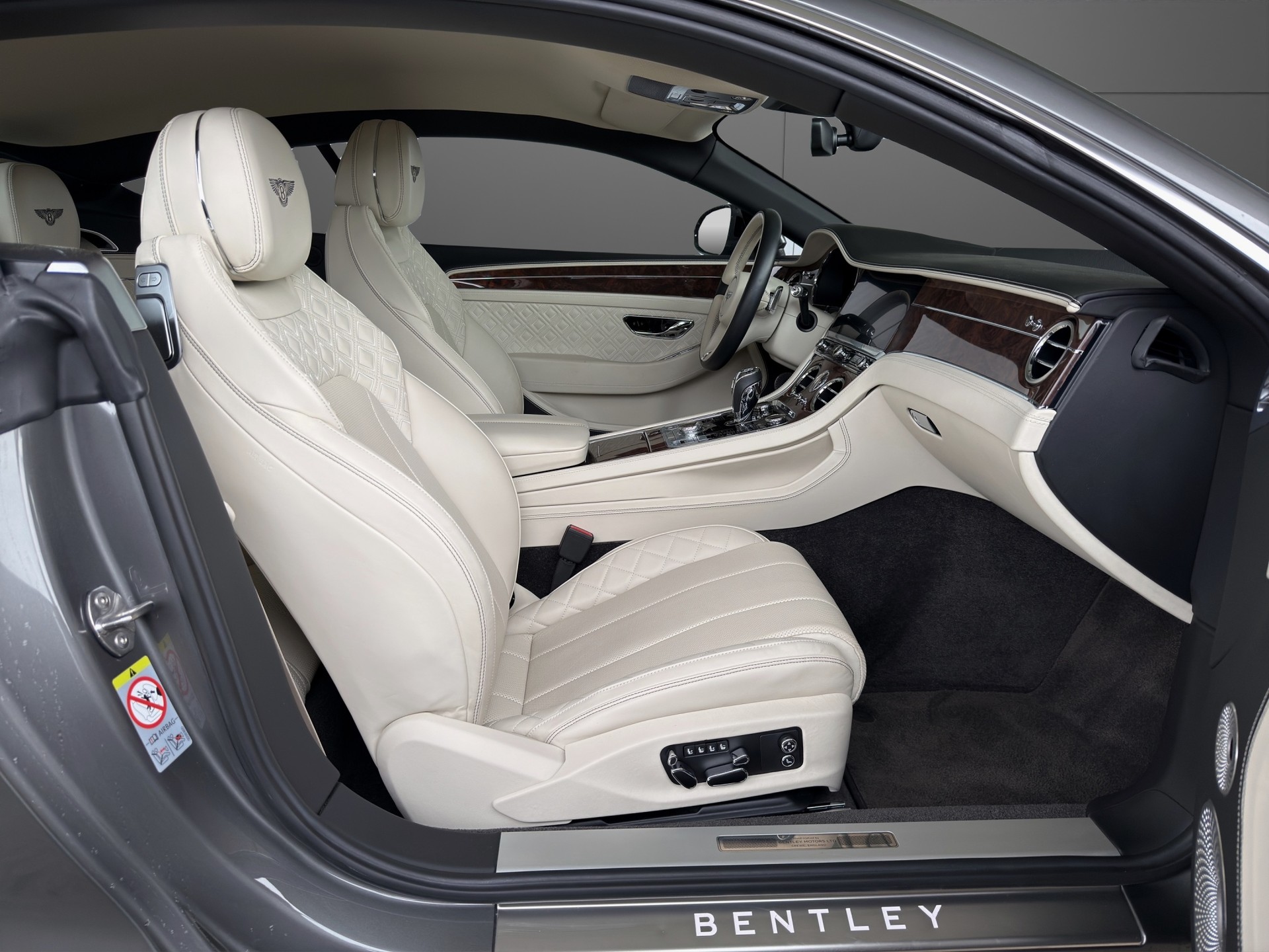 BENTLEY Continental GT 6.0 W12-image-7