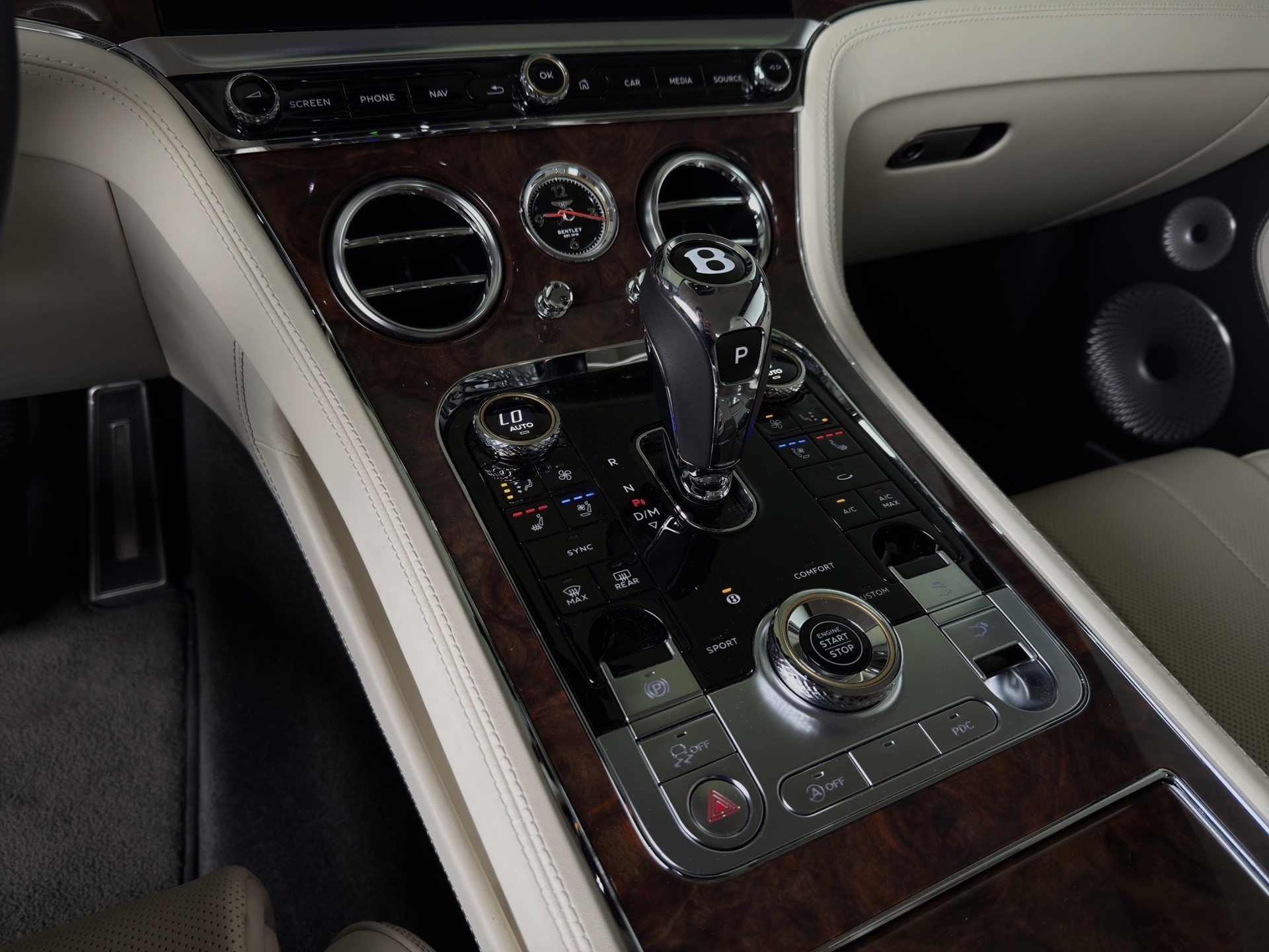 BENTLEY Continental GT 6.0 W12-image-11