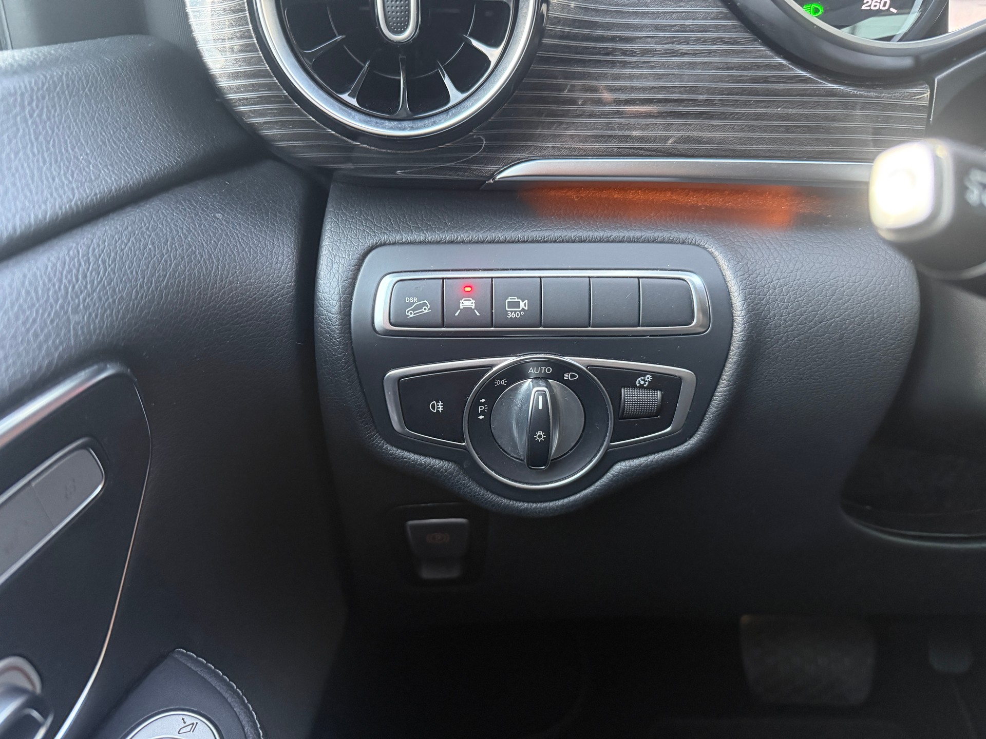 MERCEDES-BENZ V 250 d lang Exclusive 4Matic 9G-Tronic-image-21
