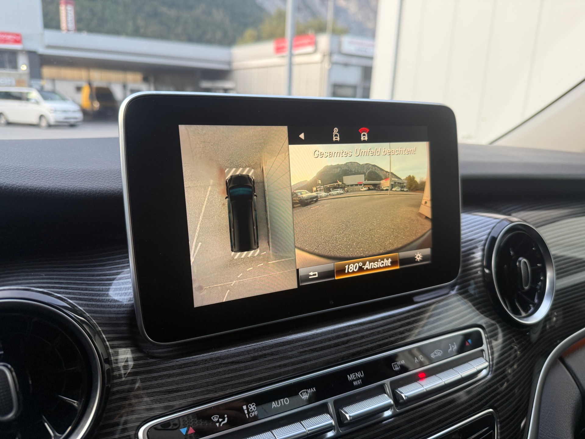 MERCEDES-BENZ V 250 d lang Exclusive 4Matic 9G-Tronic-image-23