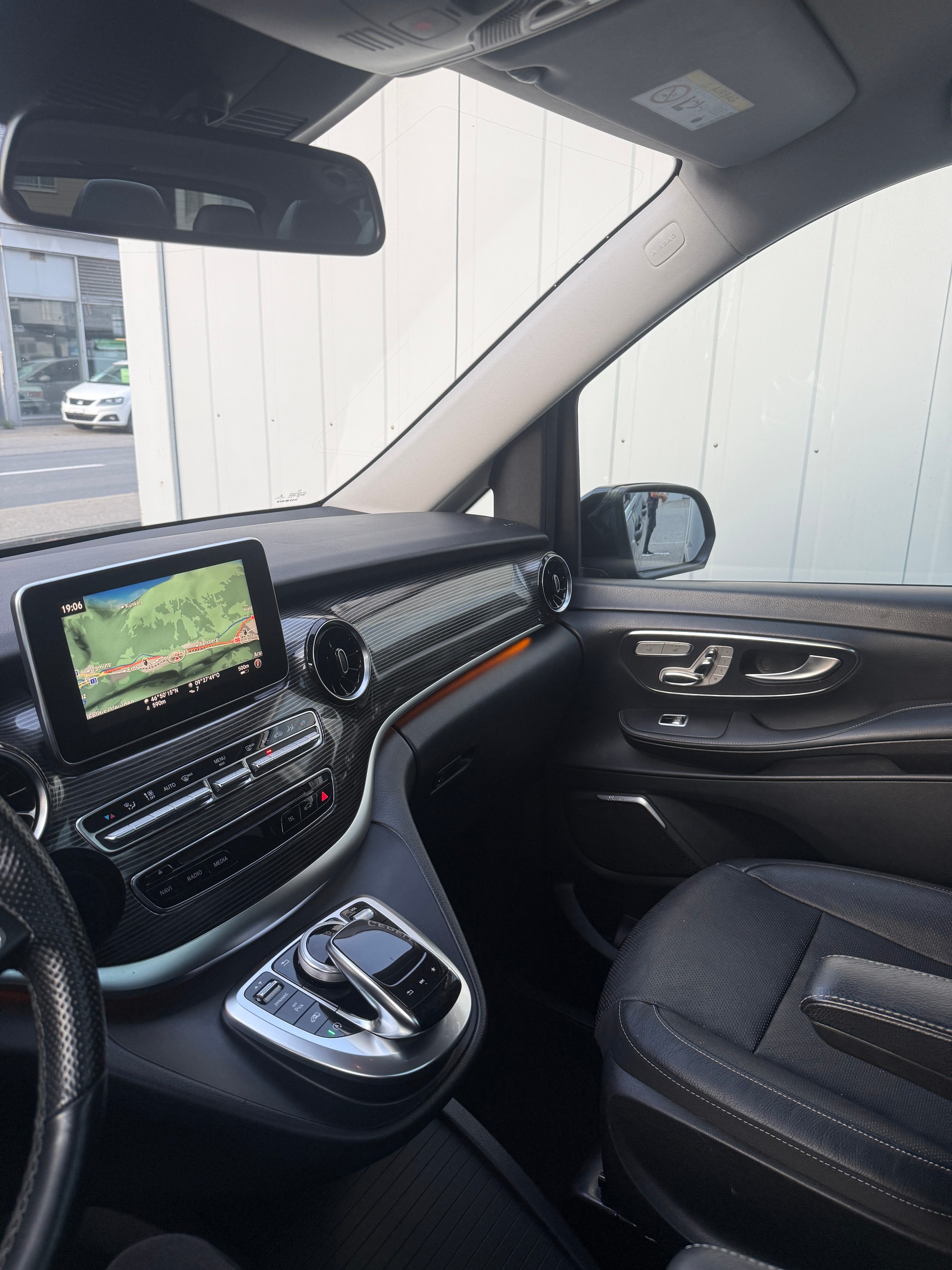MERCEDES-BENZ V 250 d lang Exclusive 4Matic 9G-Tronic-image-20