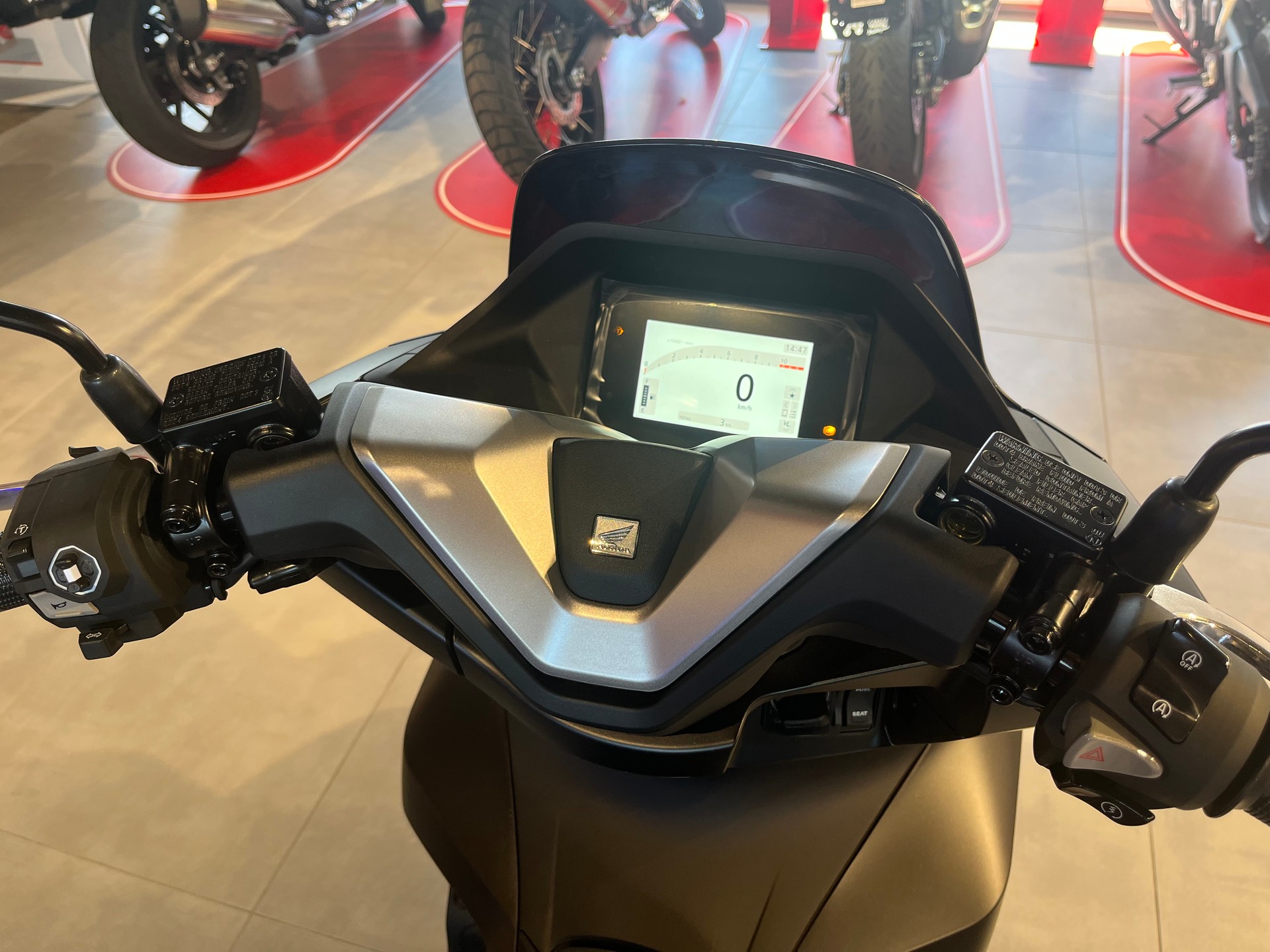 HONDA PCX 125 DX TFT. connectivity-image-13