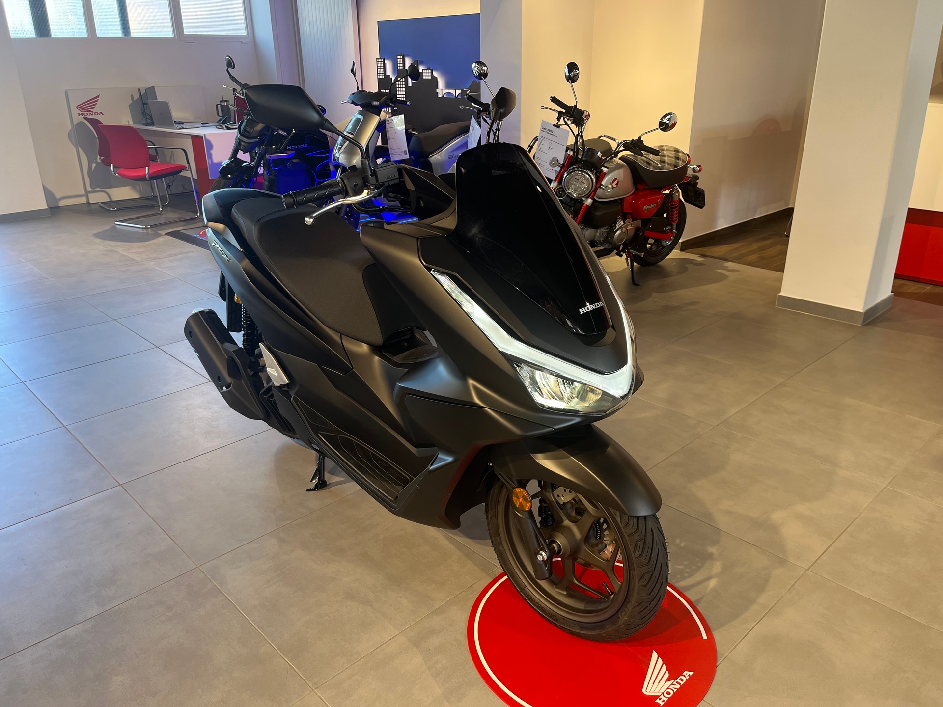 HONDA PCX 125 DX TFT. connectivity-image-12