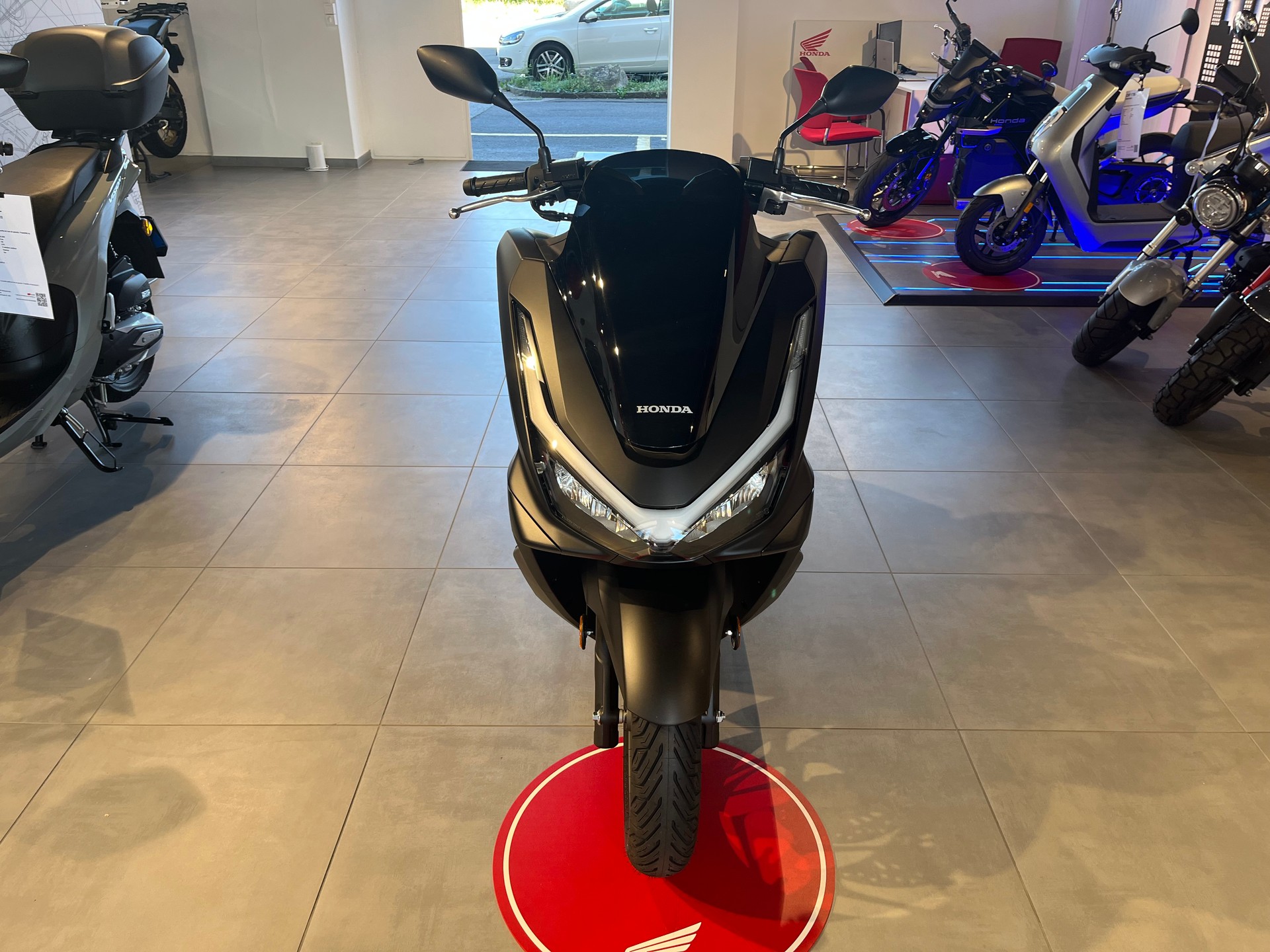 HONDA PCX 125 DX TFT. connectivity-image-0