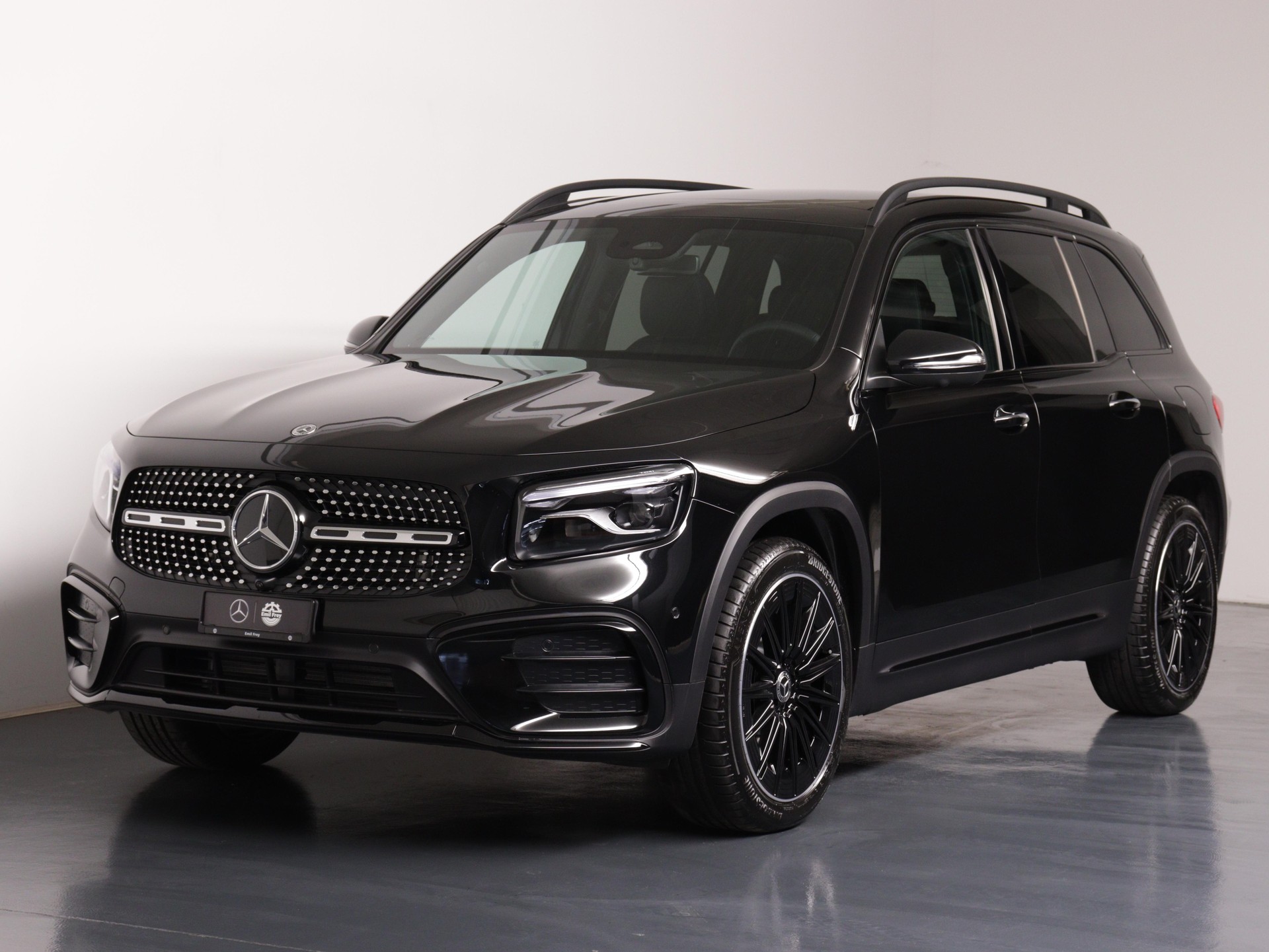 MERCEDES-BENZ GLB 220 d AMG Line 4matic-showroom-element-1