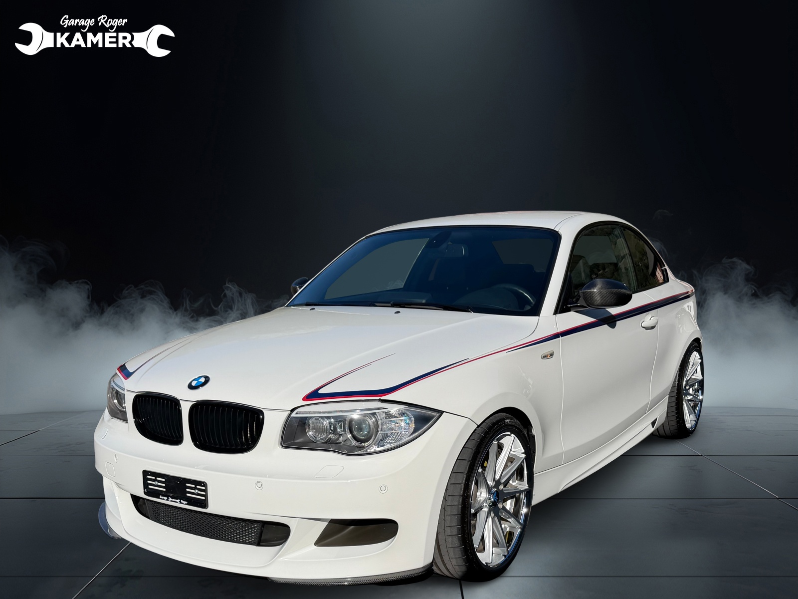 BMW 135i Coupé BMW Sauber F1 Edition-showroom-element-1