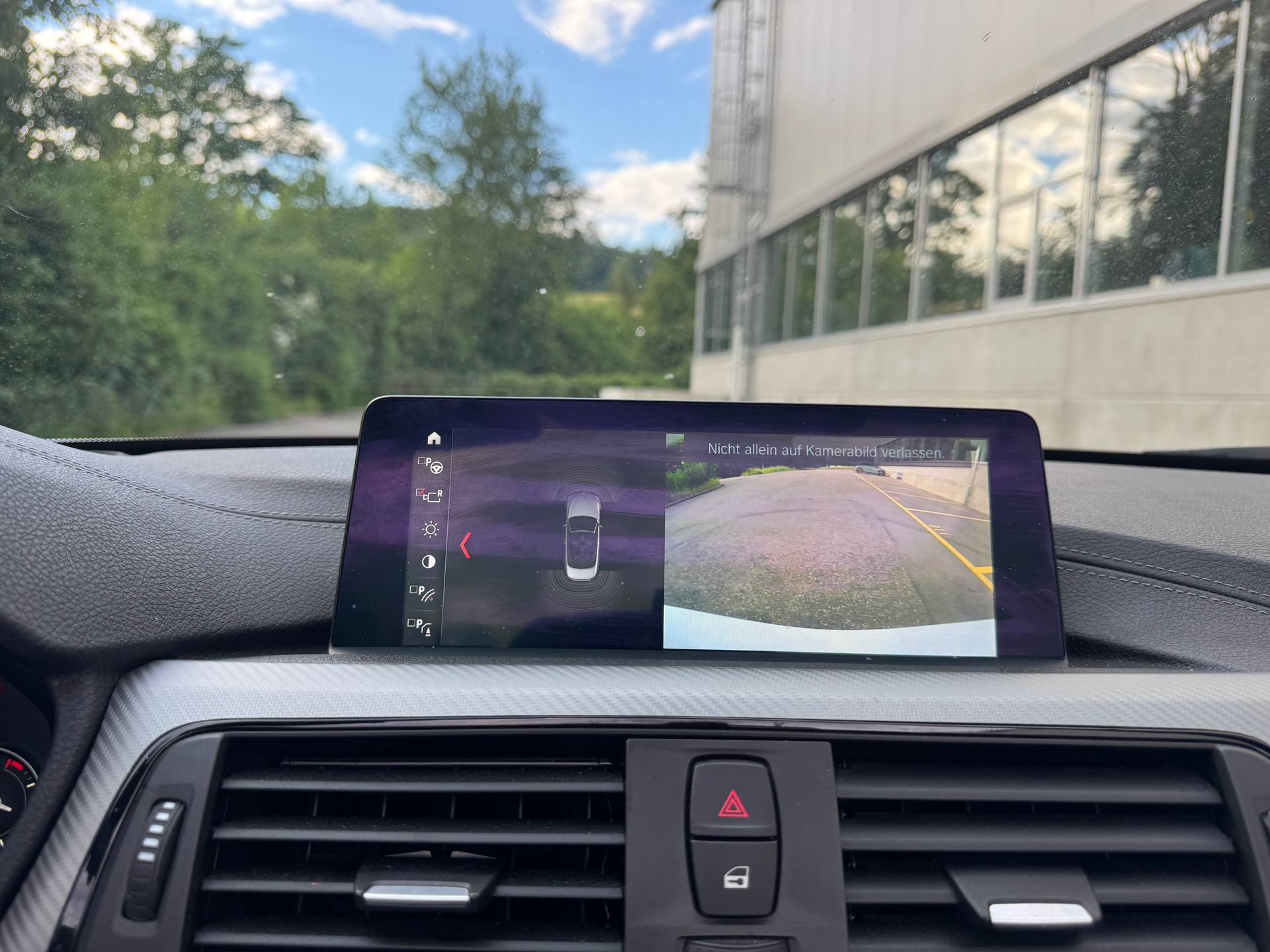 BMW 430i Cabriolet xDrive M Sport Steptronic-image-12