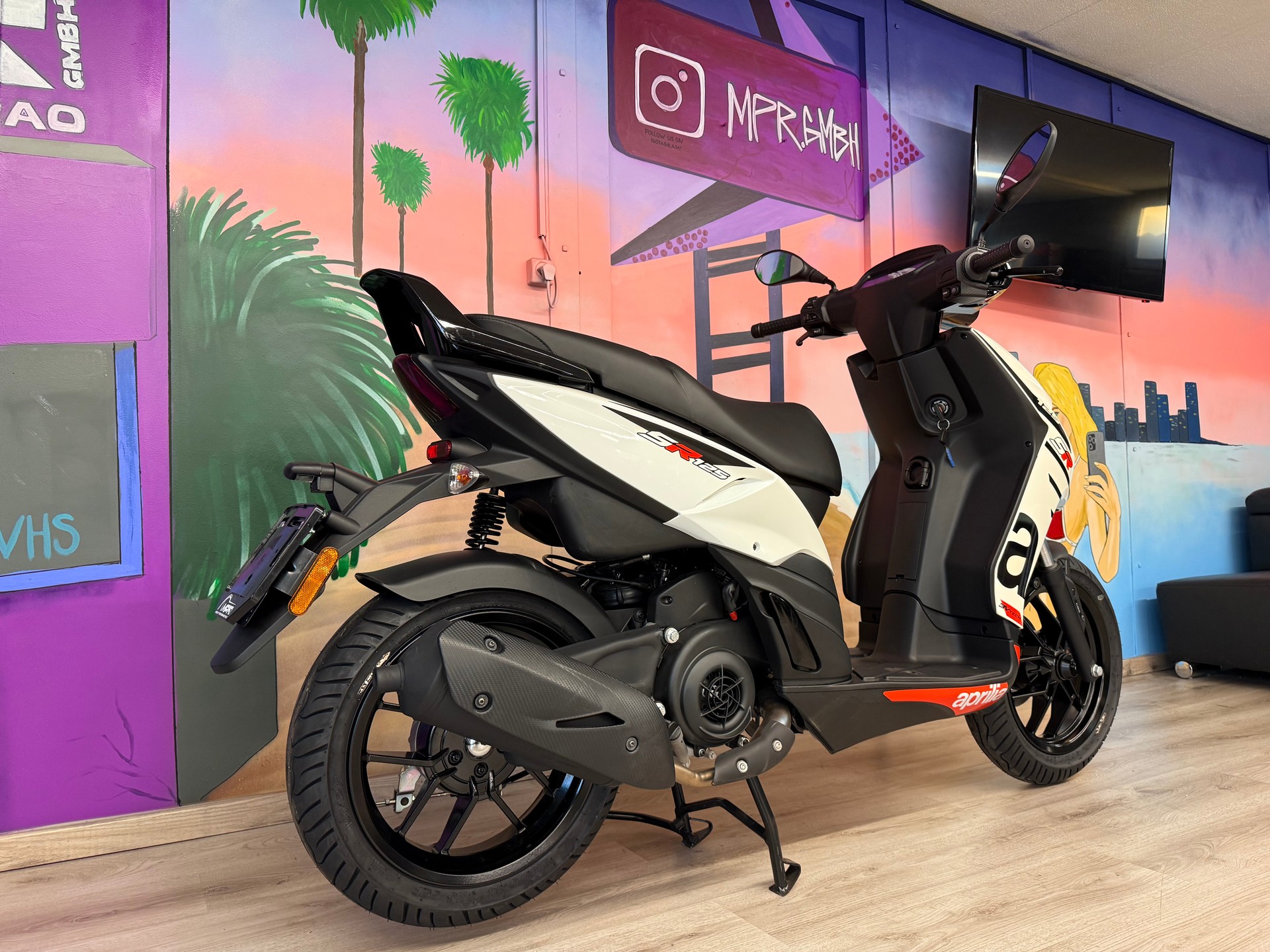 APRILIA SR 125-image-2