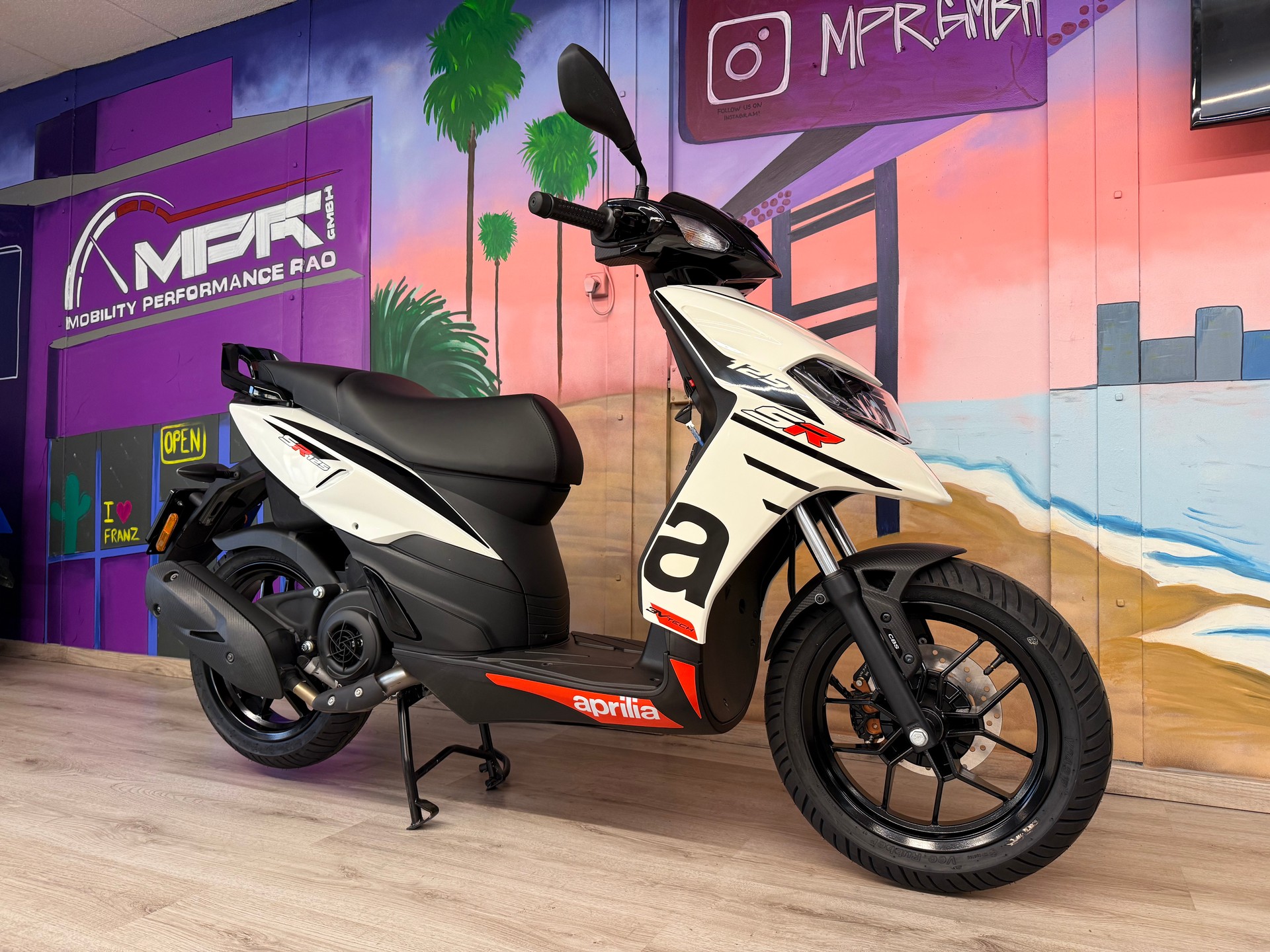APRILIA SR 125-image-1