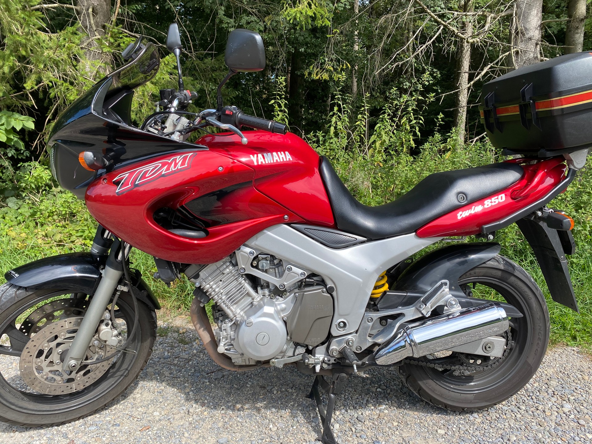 YAMAHA TDM 850-image-0