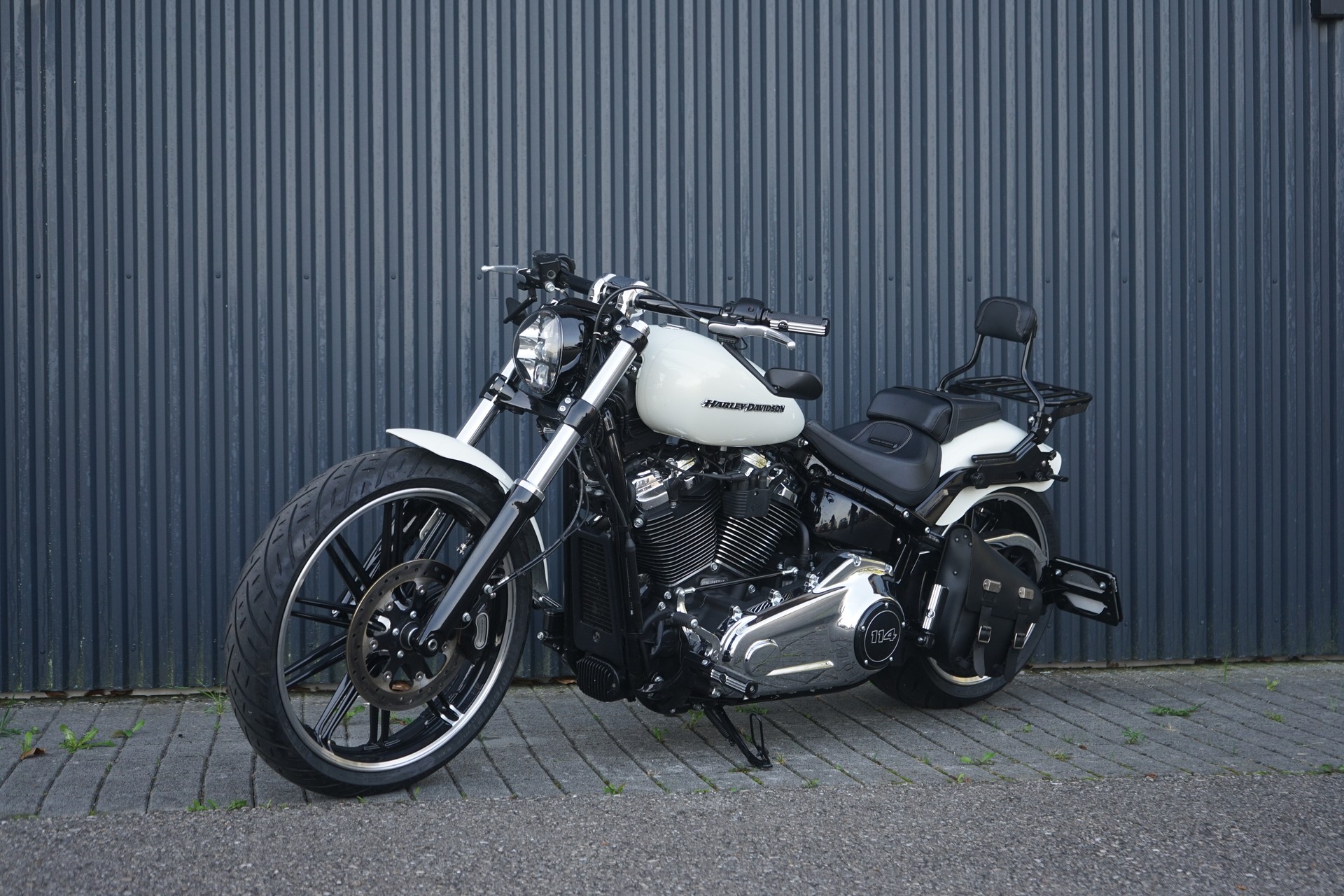 HARLEY-DAVIDSON FXBRS Breakout 114 ABS-image-1