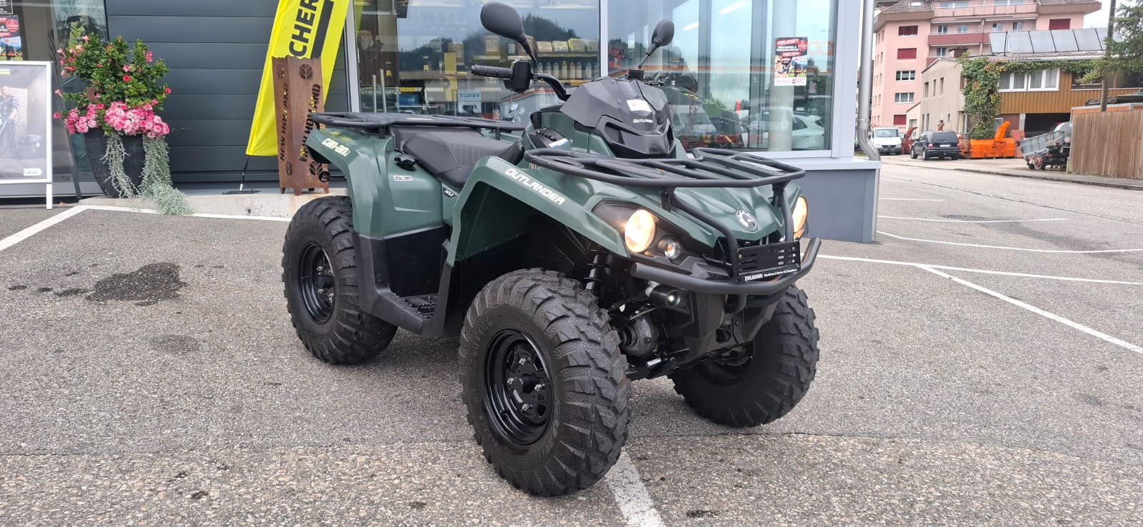 CAN-AM Outlander 570 L XU 4x4-image-1
