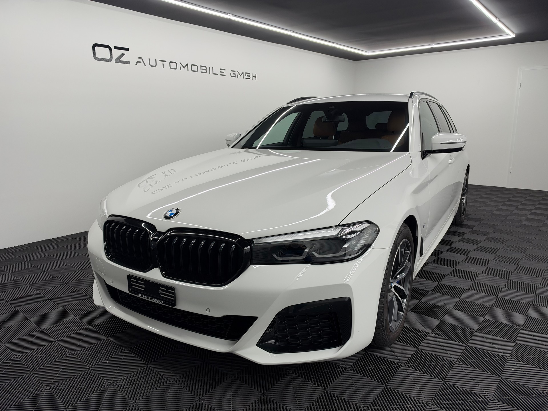 BMW 520d xDrive 48V Touring M Sport Steptronic