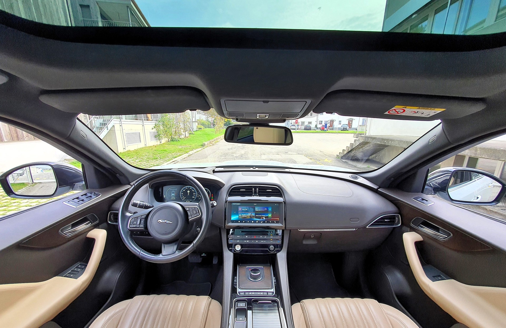 JAGUAR F-Pace 3.0 TD Portfolio AWD Automatik / 300 PS und 700 Nm-image-7