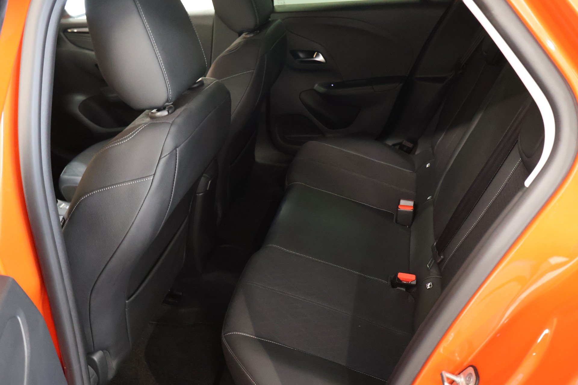 OPEL Corsa 1.2 TP Elegance-image-11