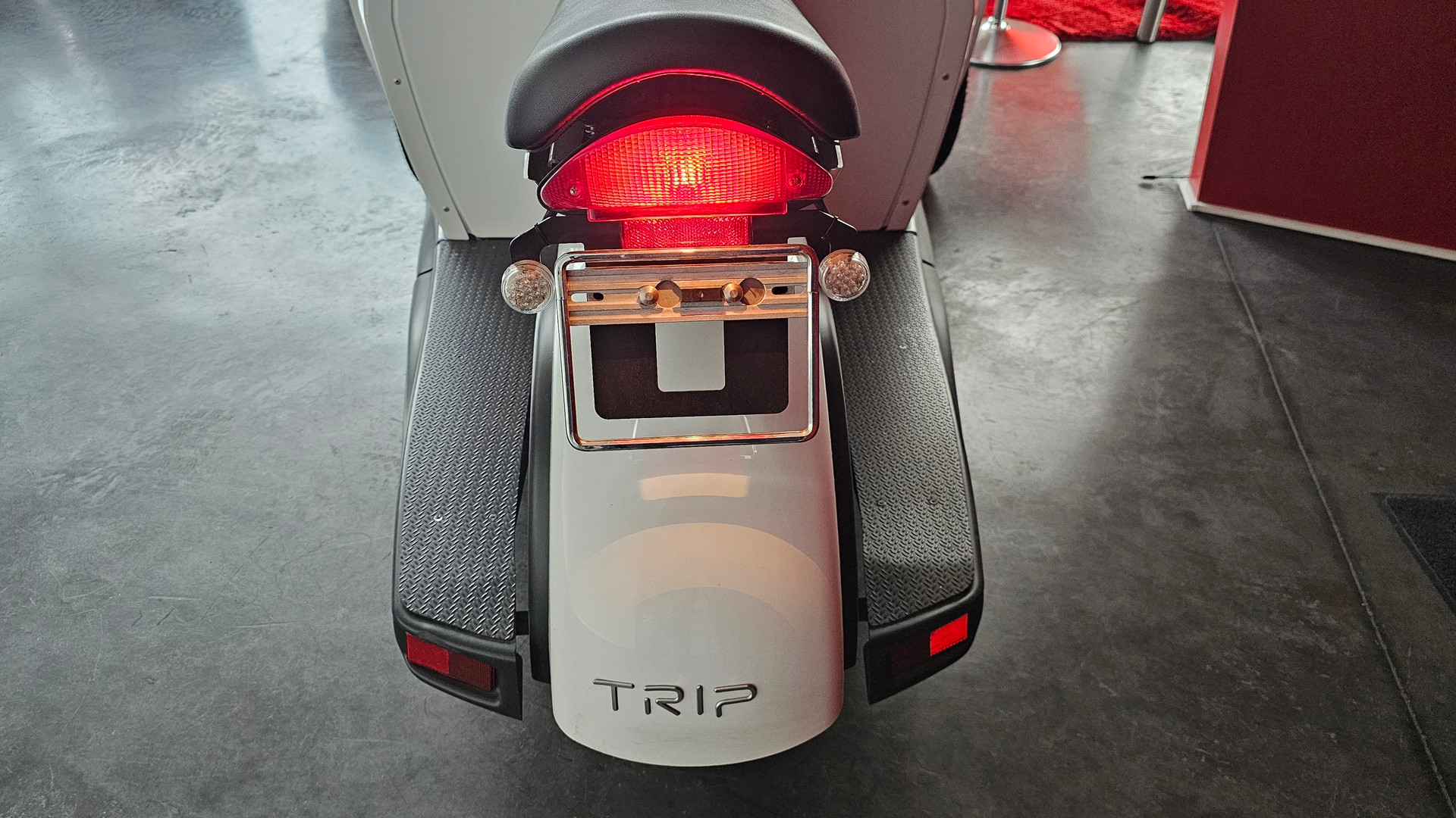 EWII TRIPL-image-5